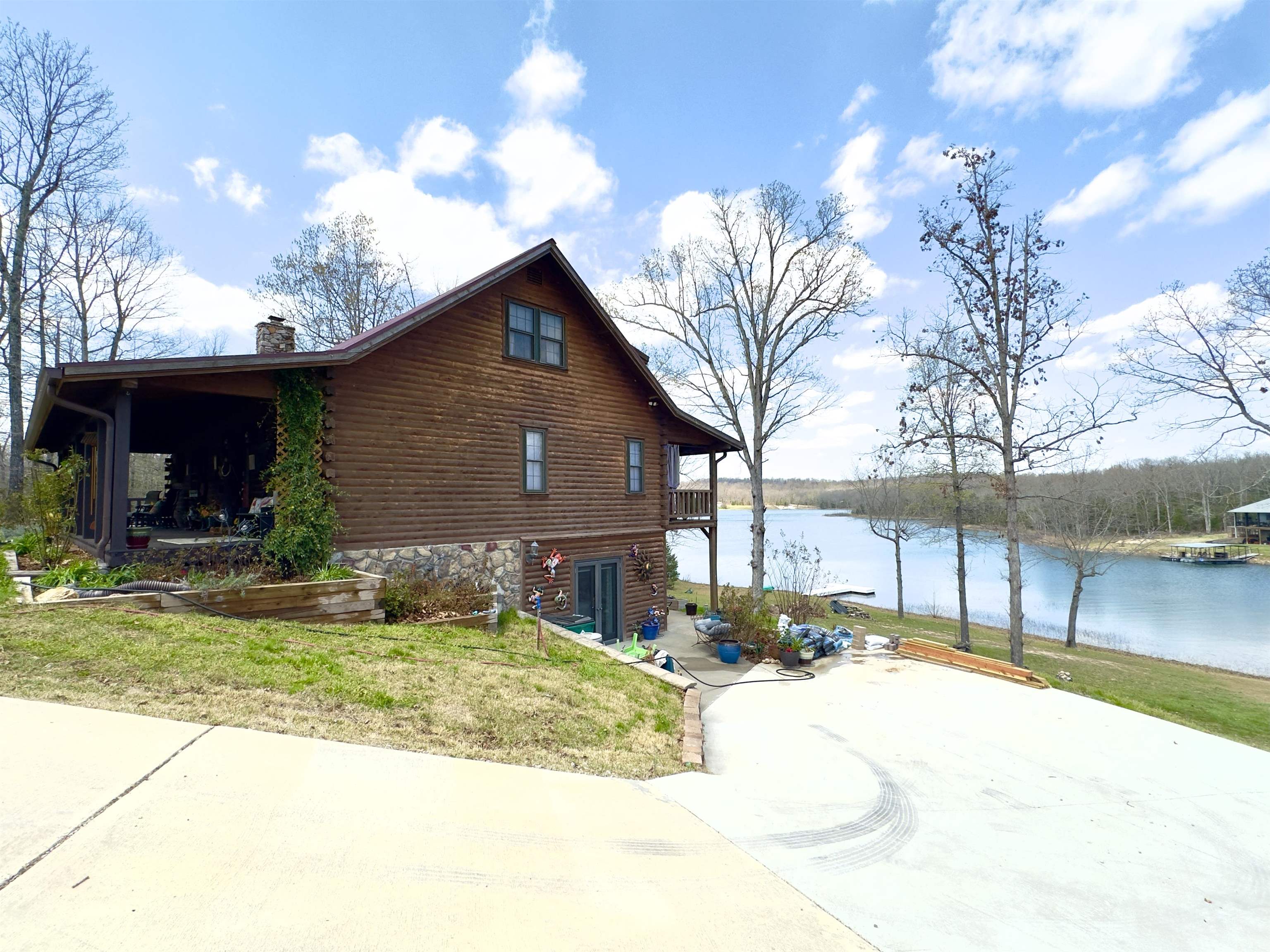 2308 Senate  Horseshoe Bend, AR