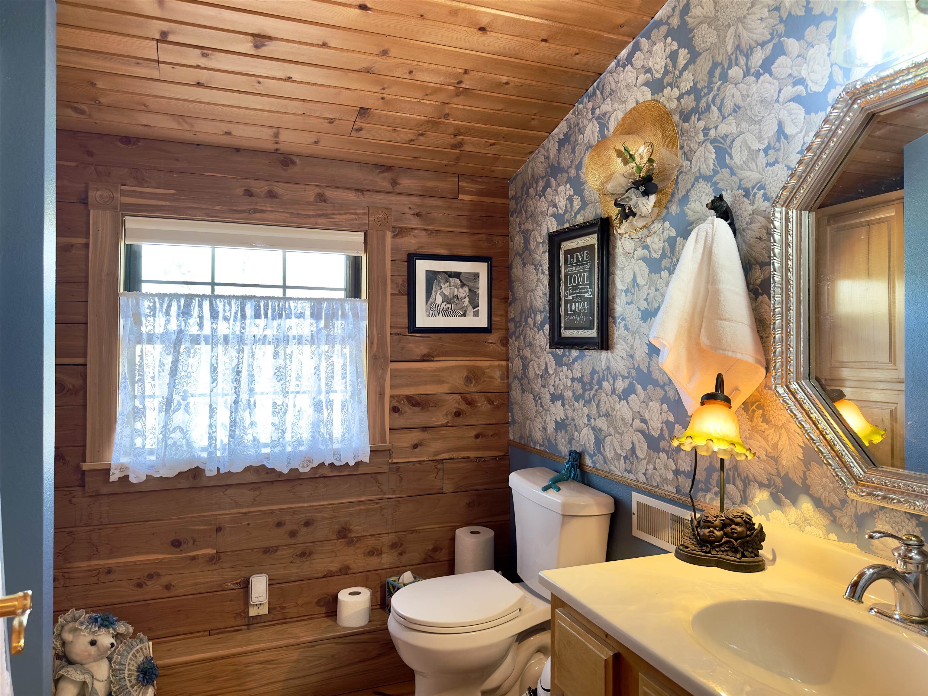 2308 Senate  Horseshoe Bend, AR