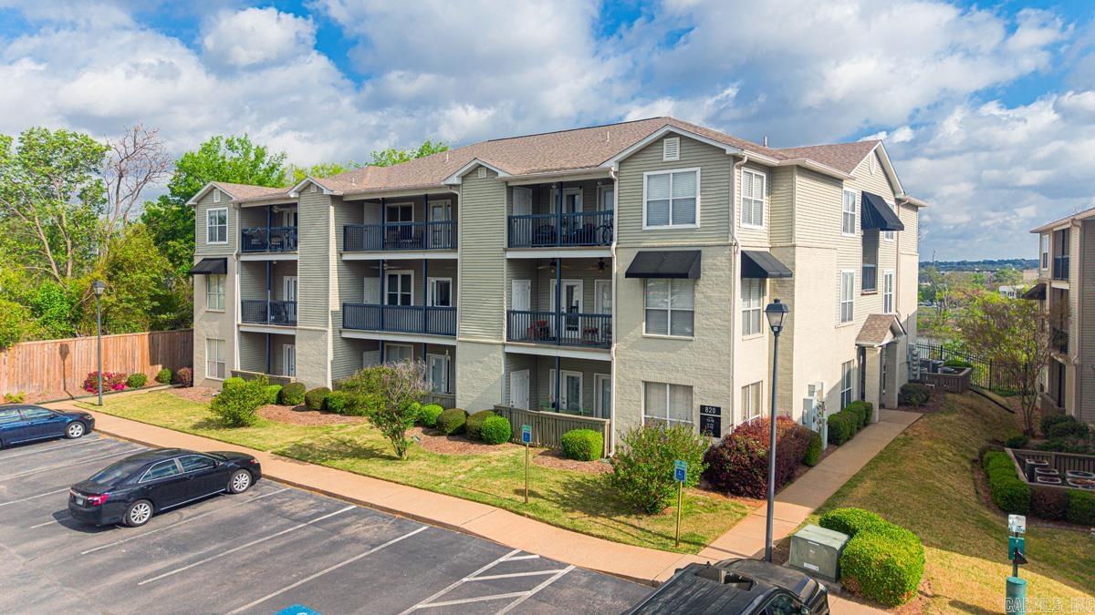 820 North Street Unit 8