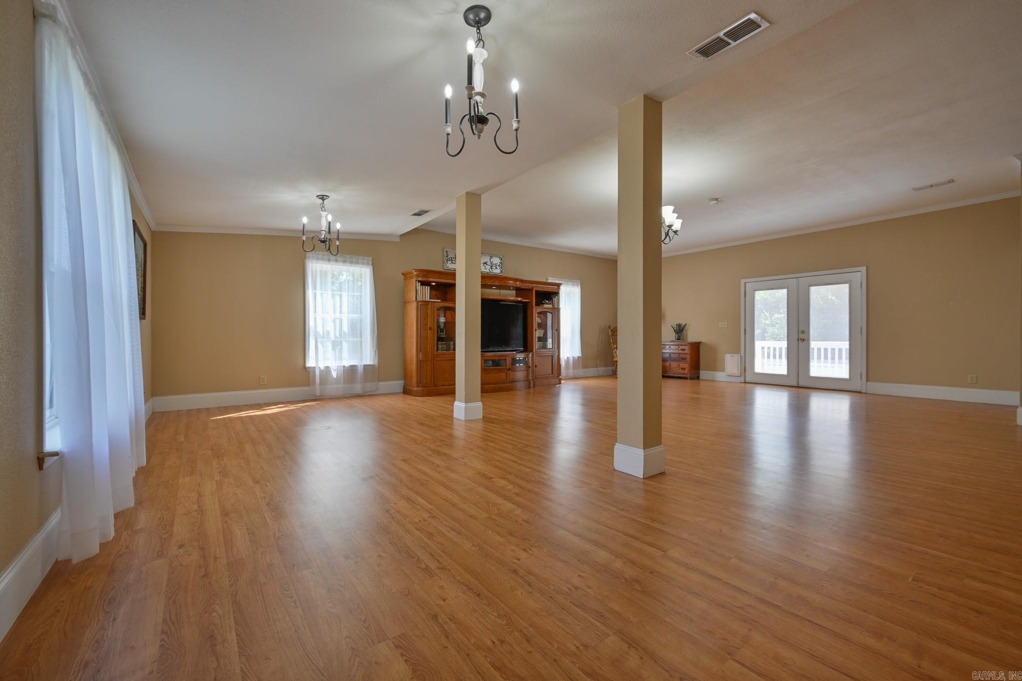 1010 Janssen  Mena, AR