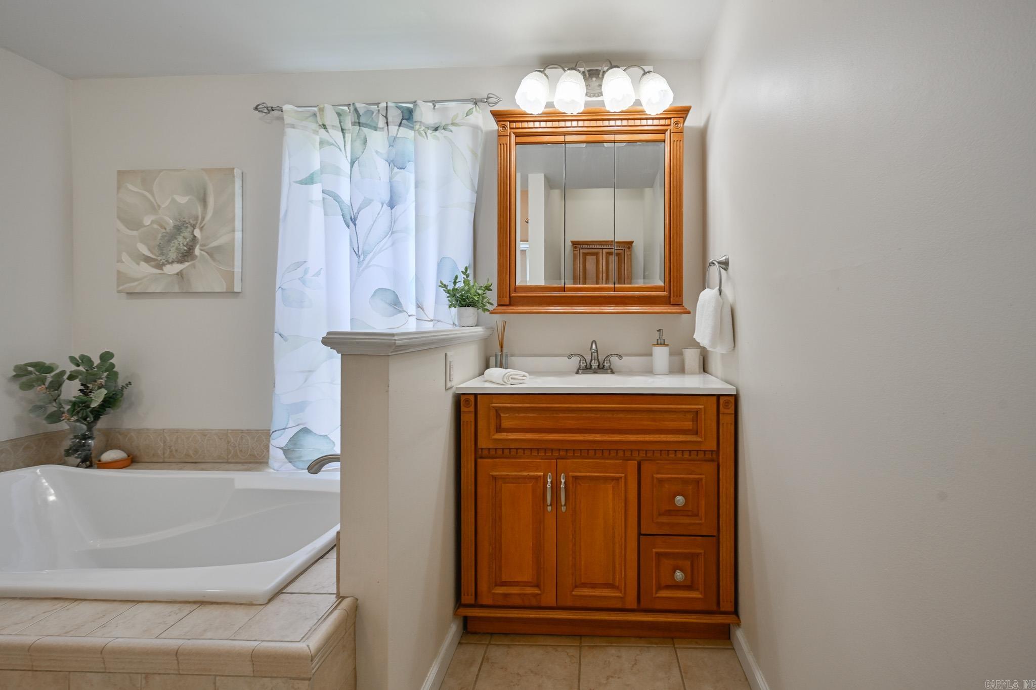 1010 Janssen  Mena, AR