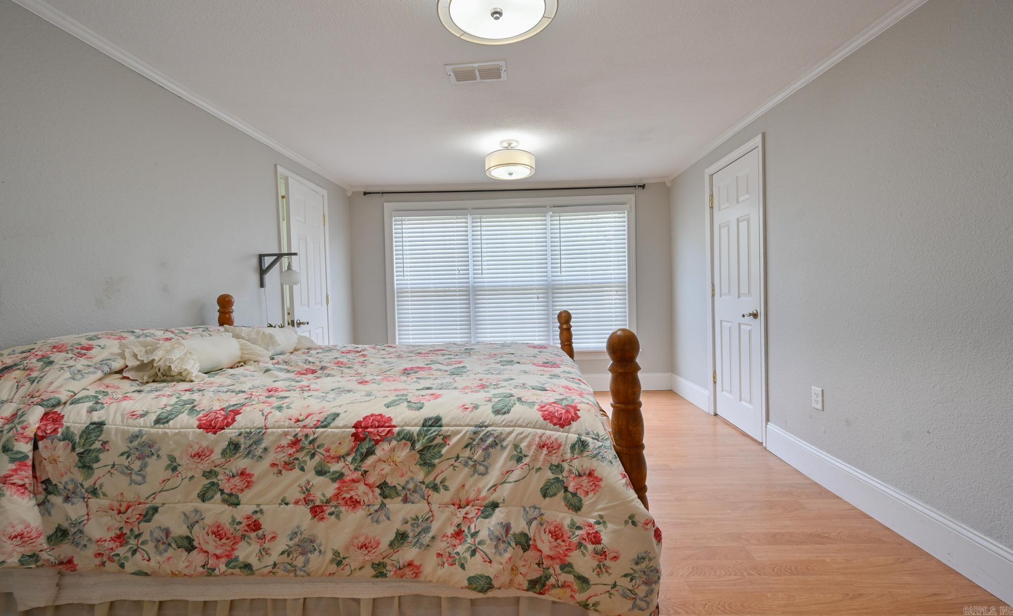 1010 Janssen  Mena, AR