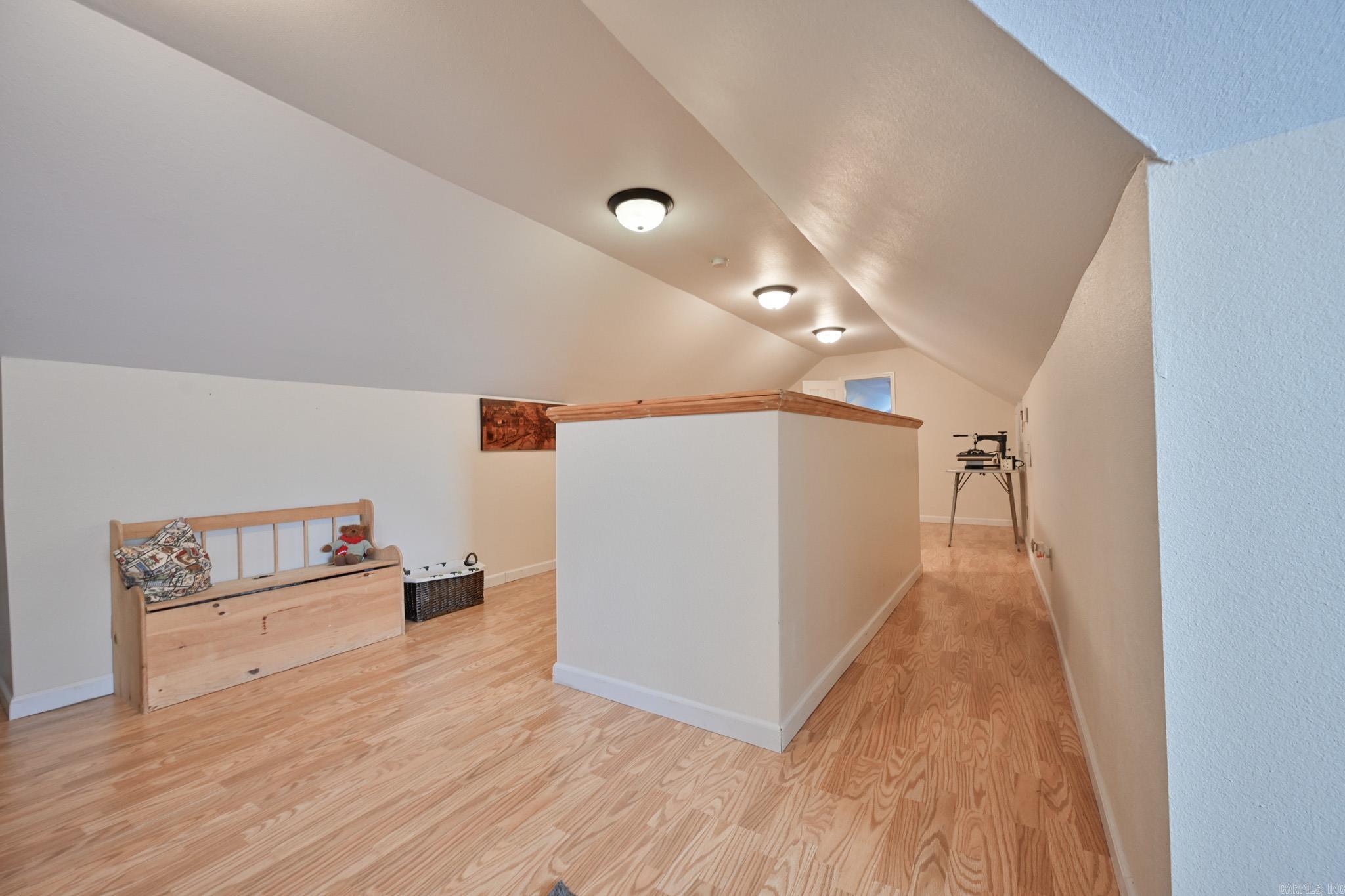 1010 Janssen  Mena, AR