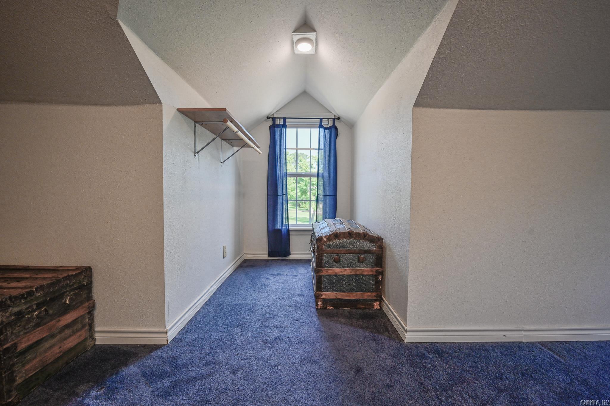 1010 Janssen  Mena, AR