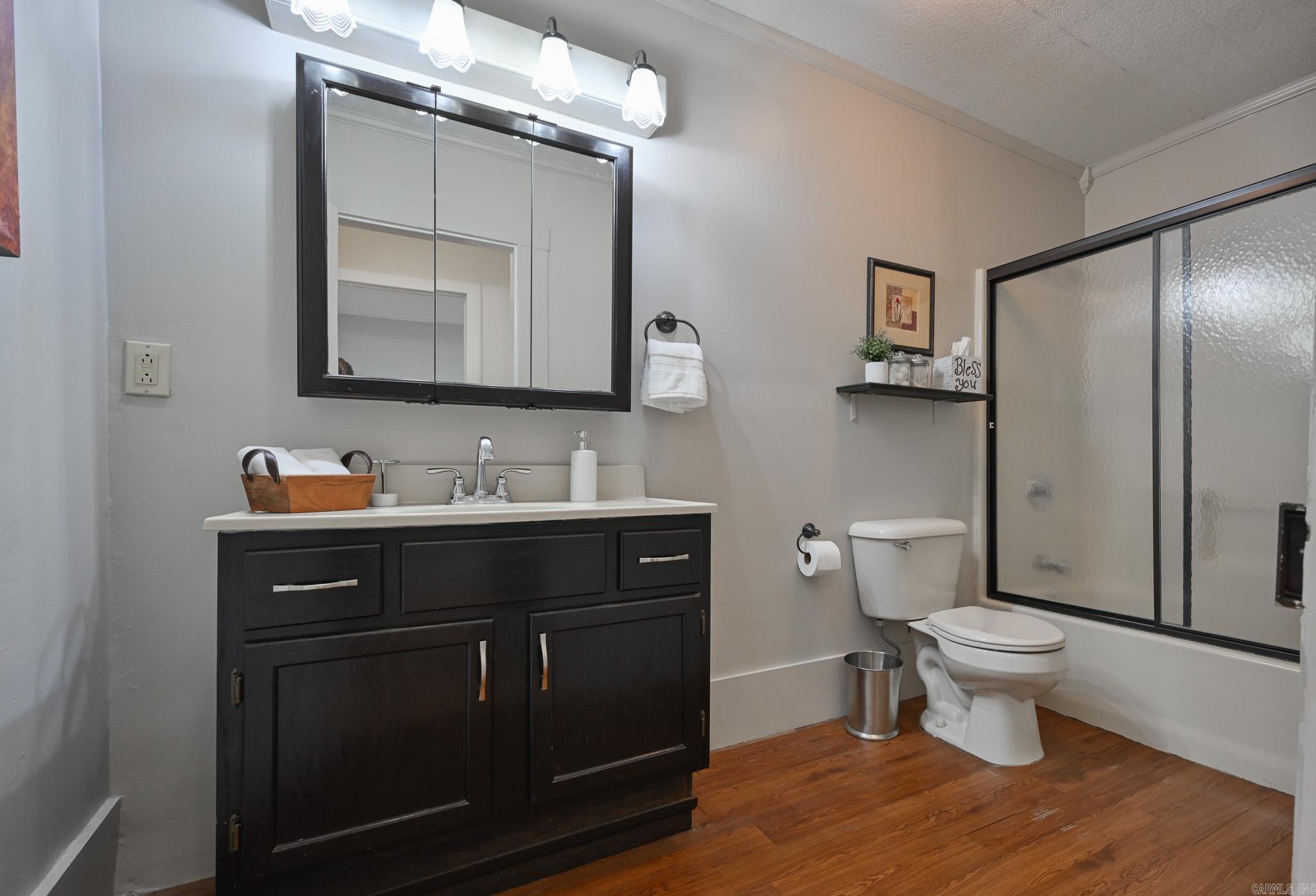 1010 Janssen  Mena, AR