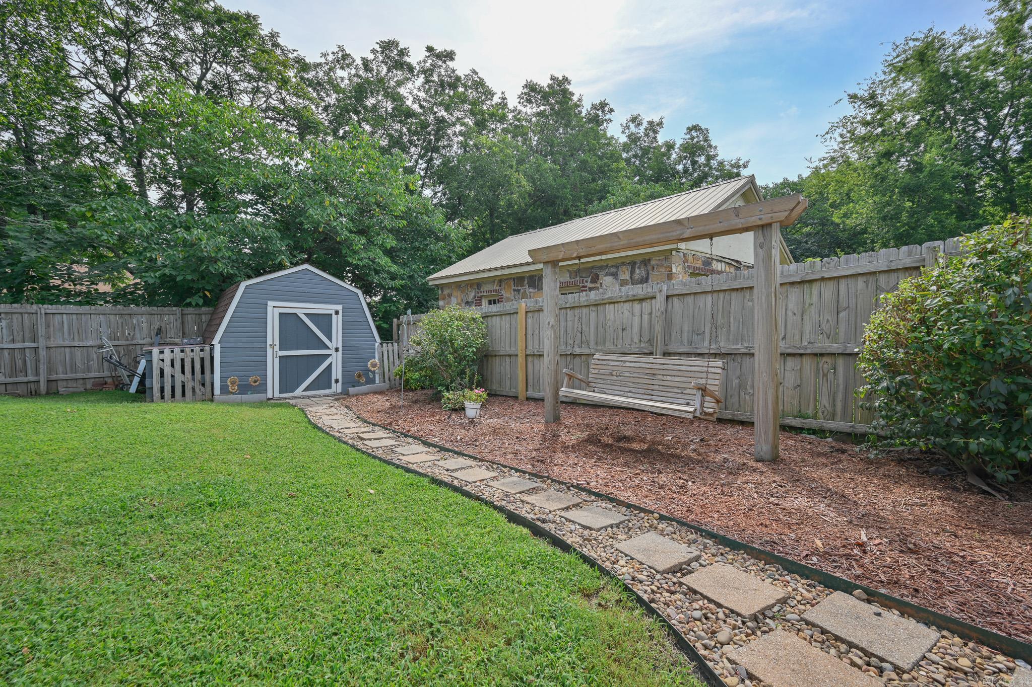 1010 Janssen  Mena, AR