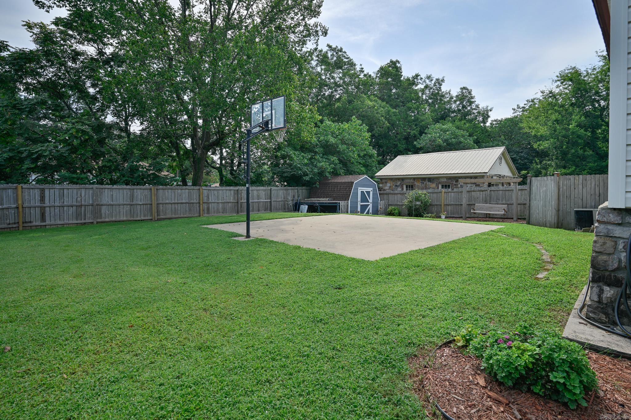 1010 Janssen  Mena, AR