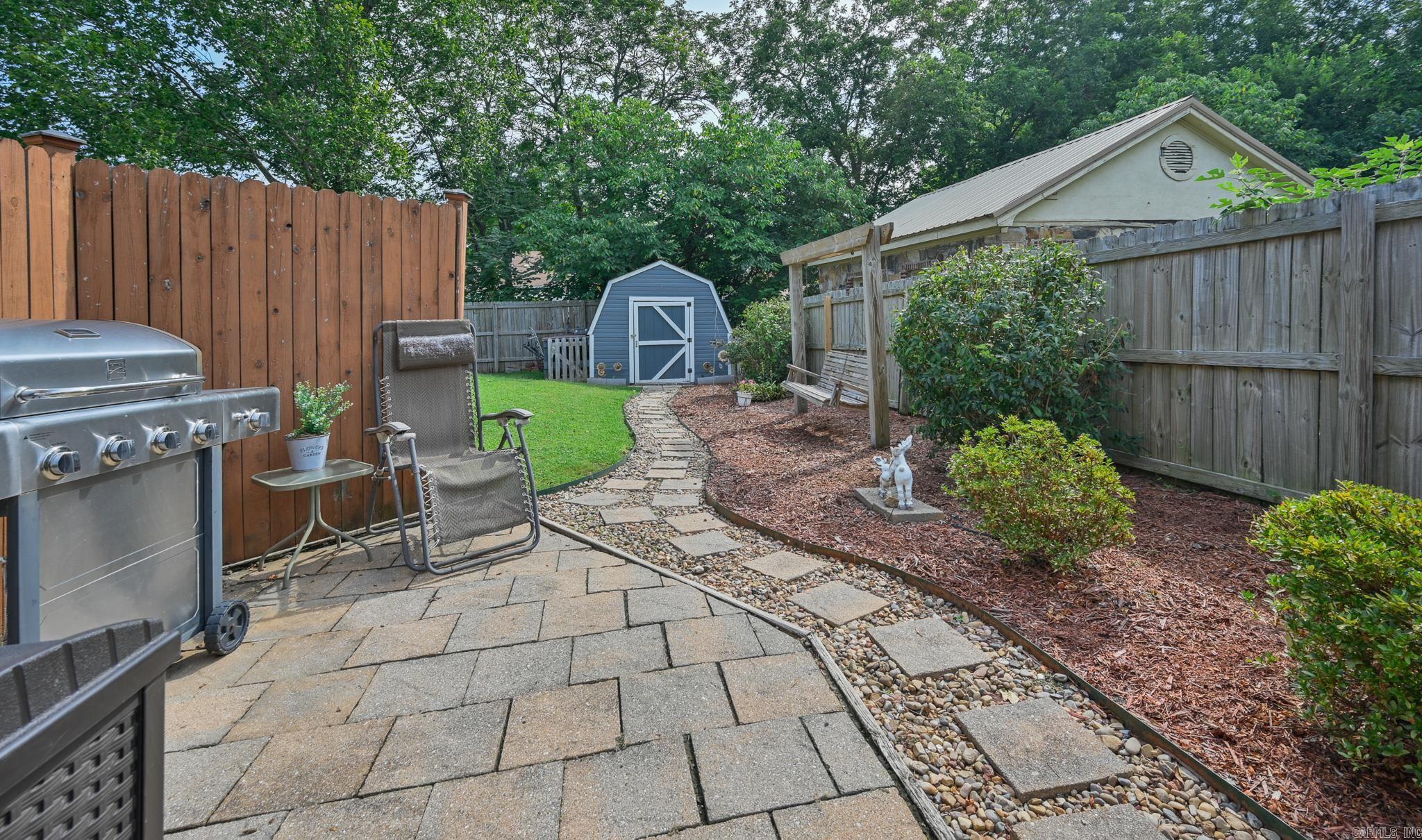 1010 Janssen  Mena, AR