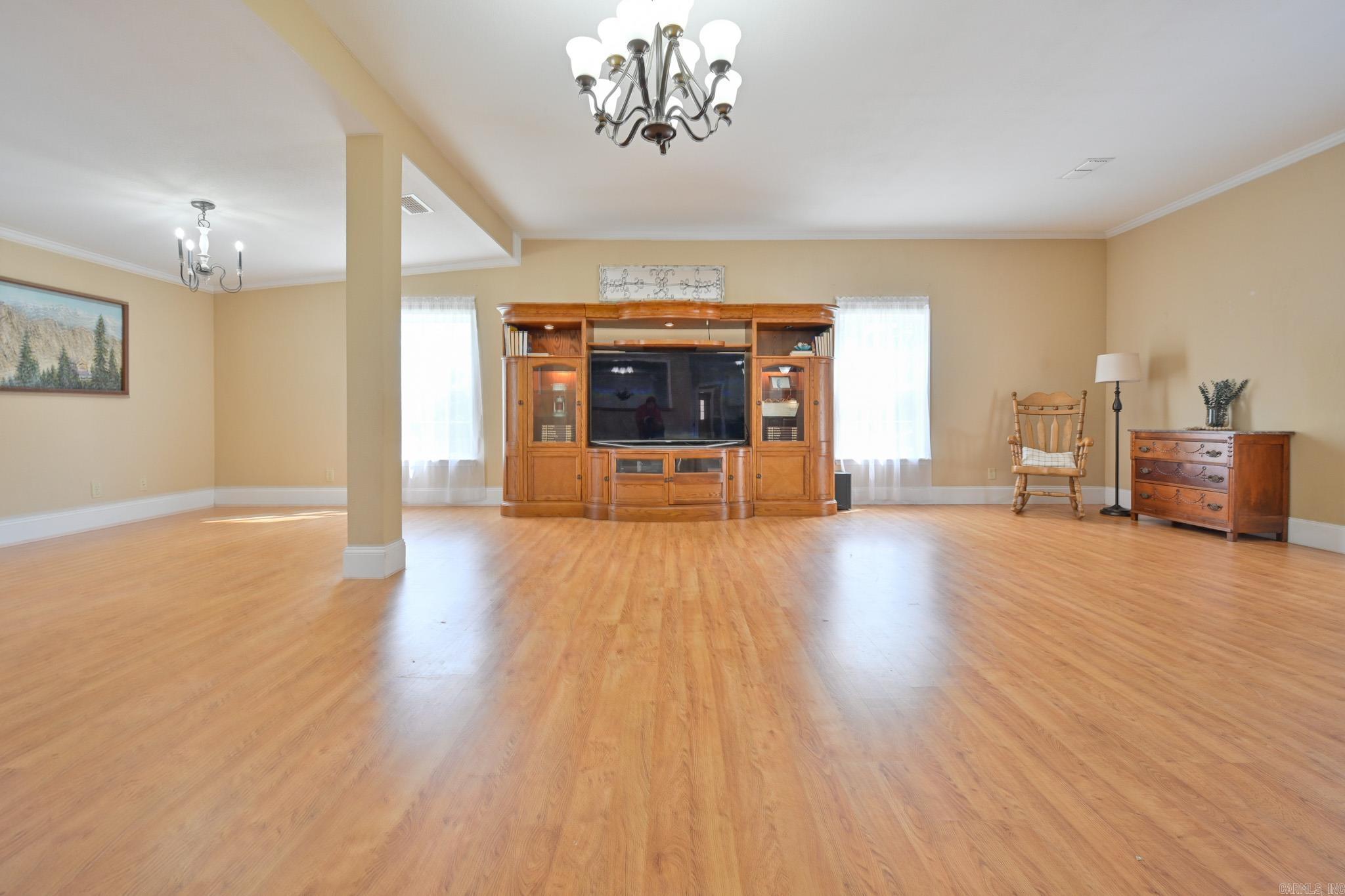 1010 Janssen  Mena, AR