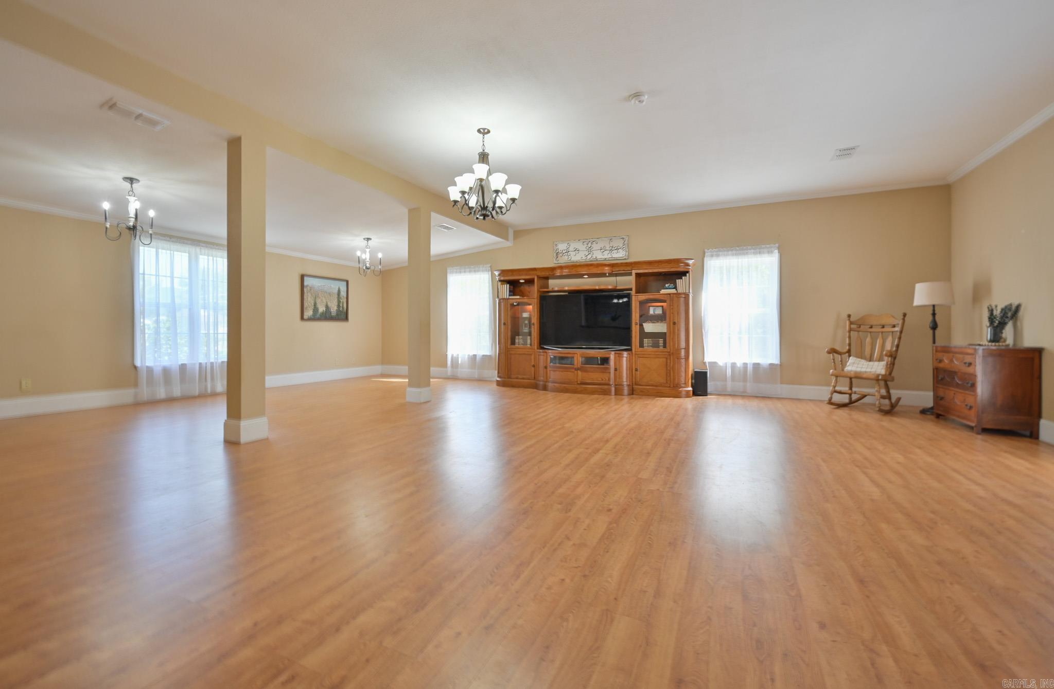 1010 Janssen  Mena, AR