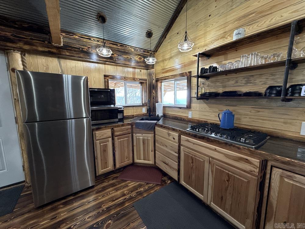 627 Dogwood Hollow Road  Melbourne, AR