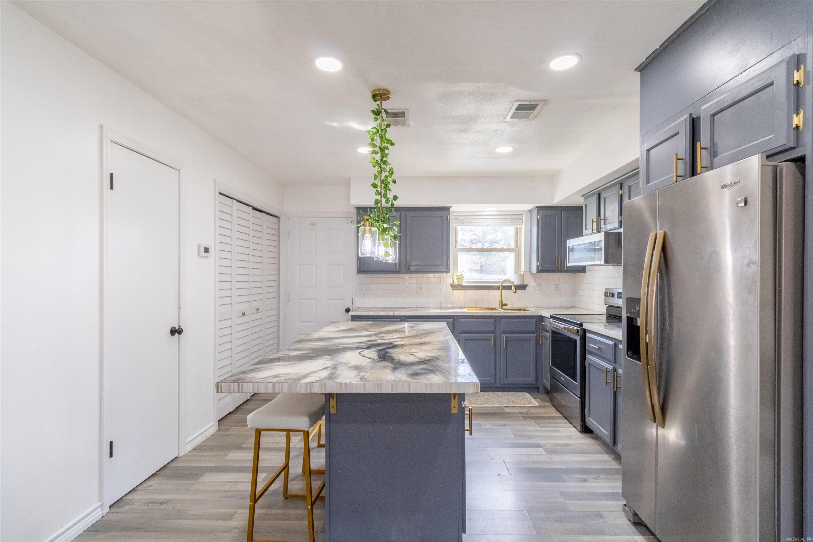 1306 N Nashville Ave  Russellville, AR