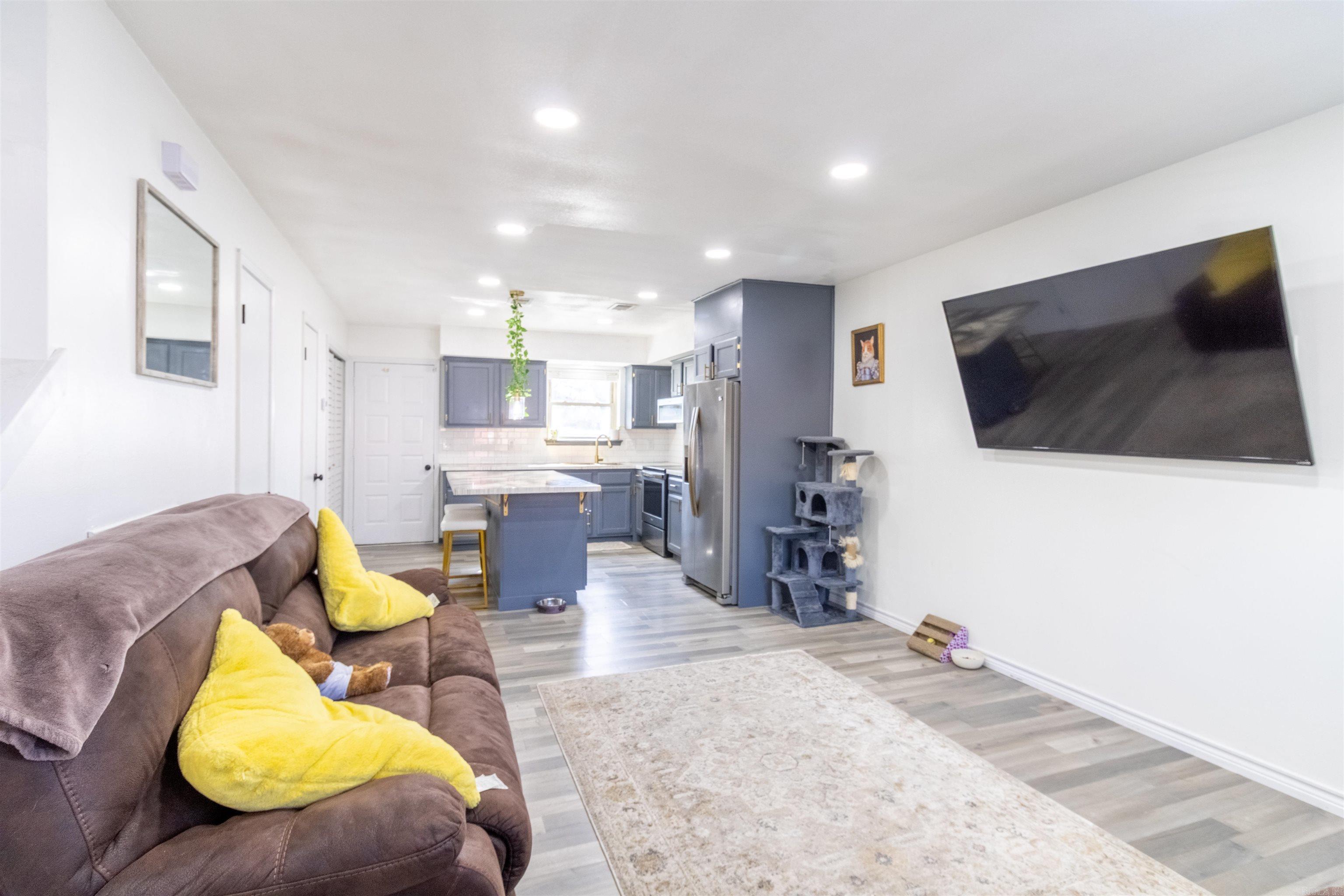 1306 N Nashville Ave  Russellville, AR