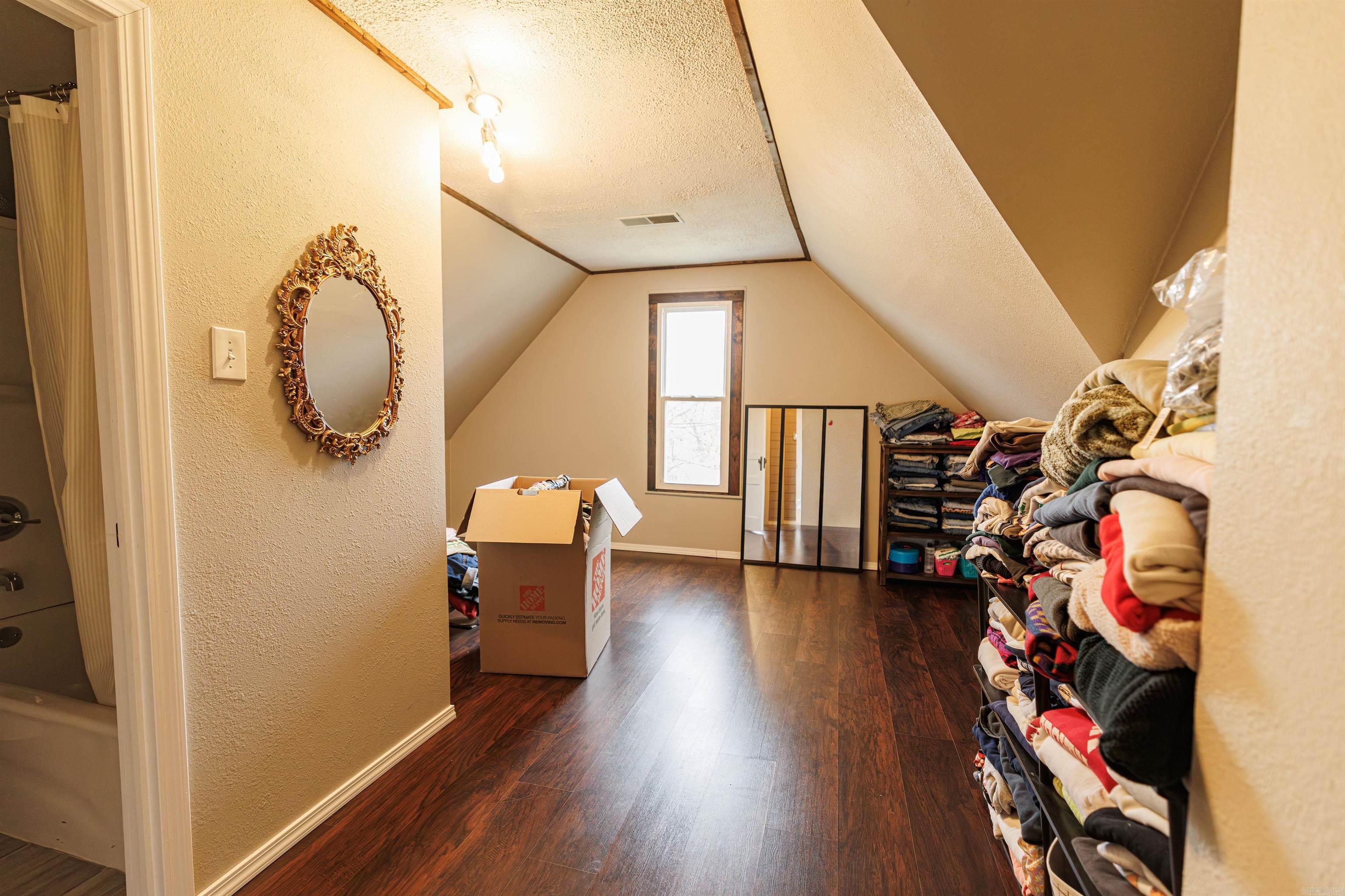 65 Mulberry  Quitman, AR