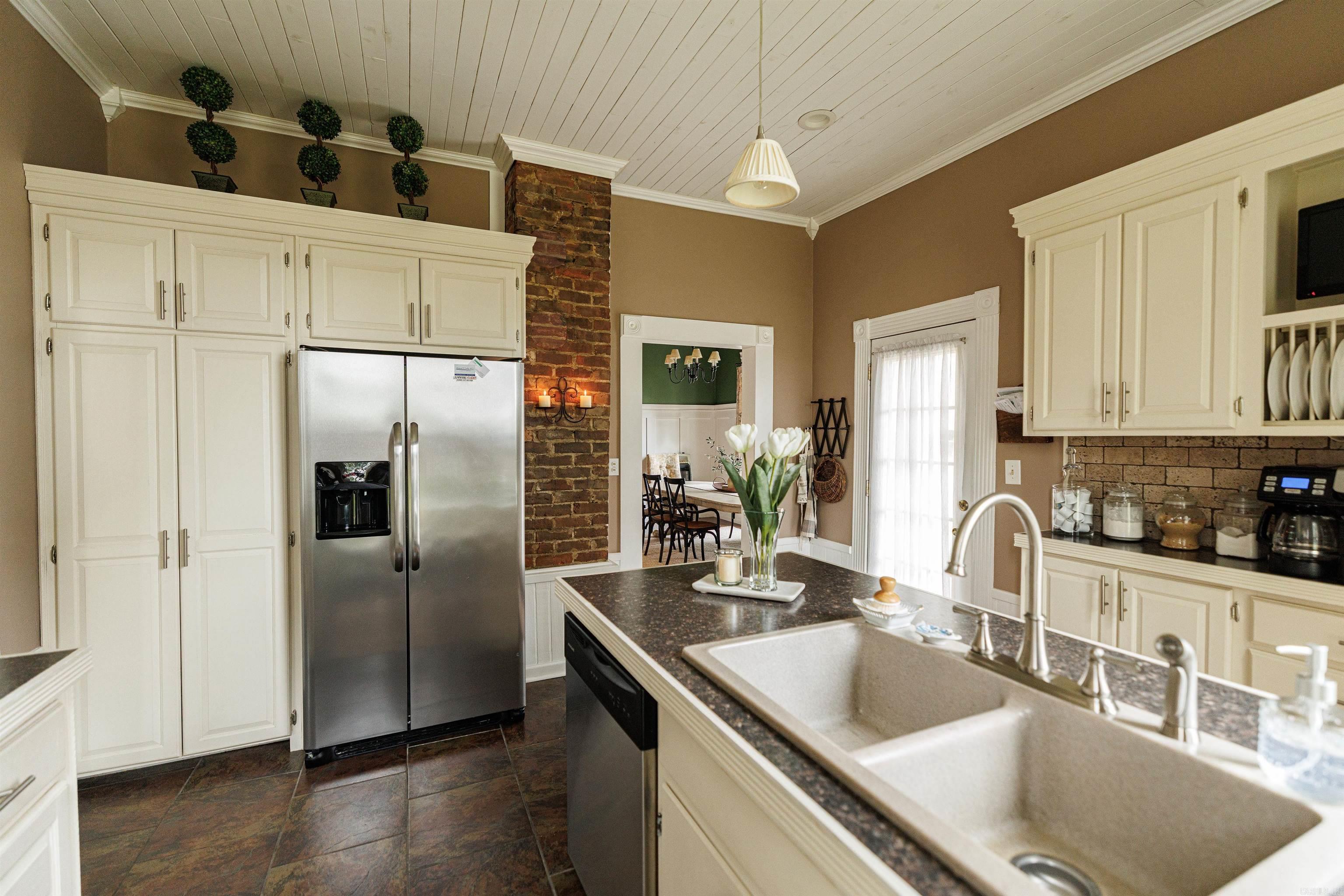 65 Mulberry  Quitman, AR