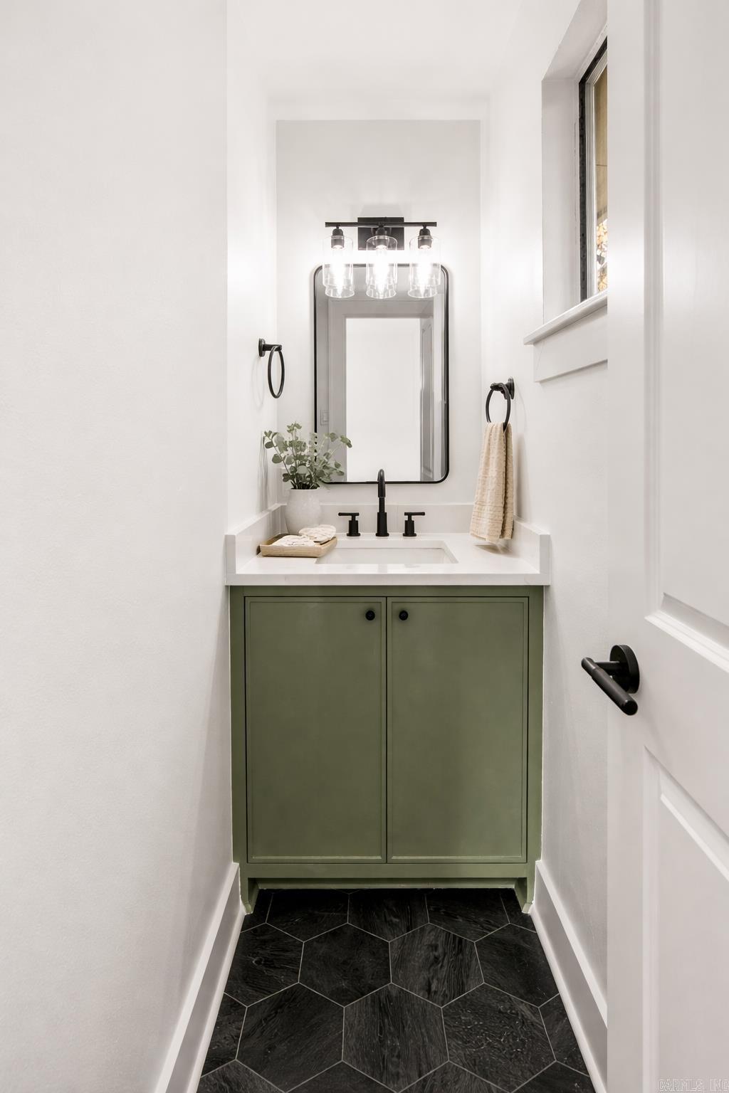 909 W 50th  North Little Rock, AR