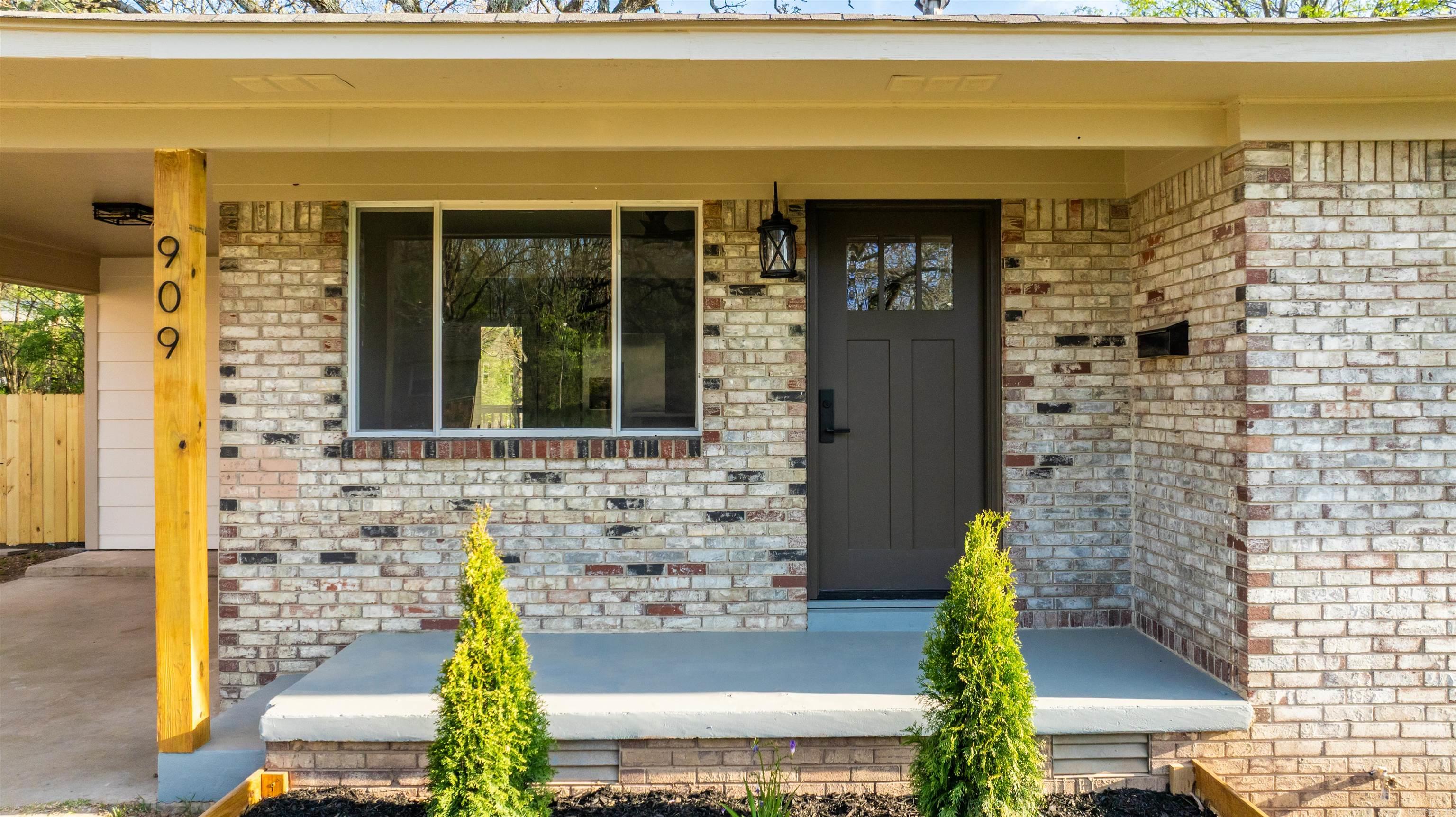 909 W 50th  North Little Rock, AR