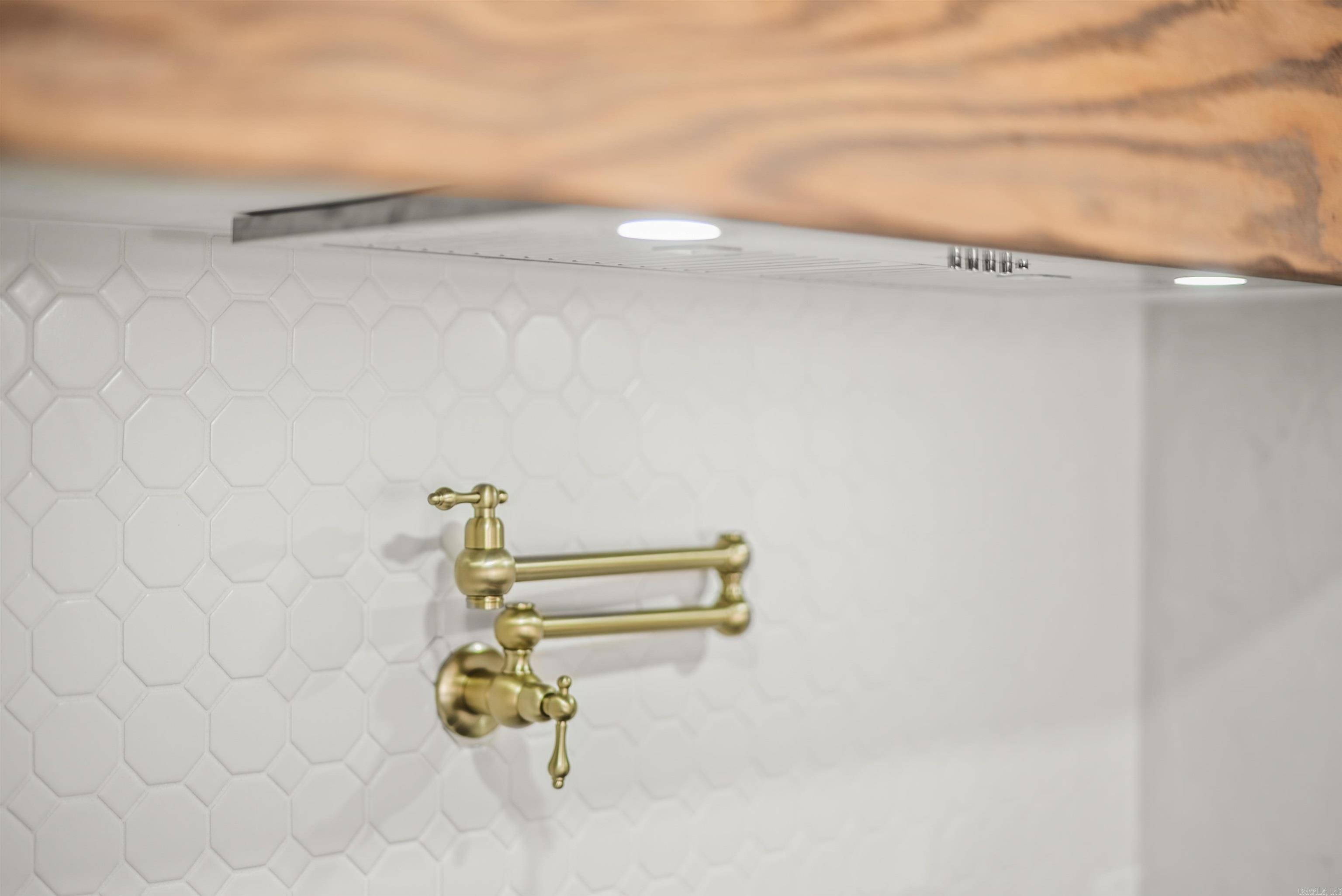 909 W 50th  North Little Rock, AR