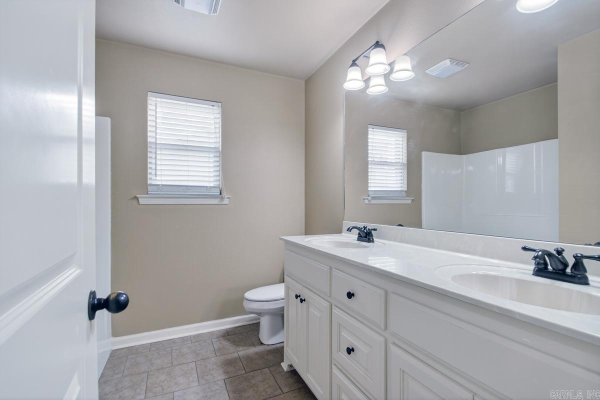 1406 Pleasant Poplar Dr.  Benton, AR