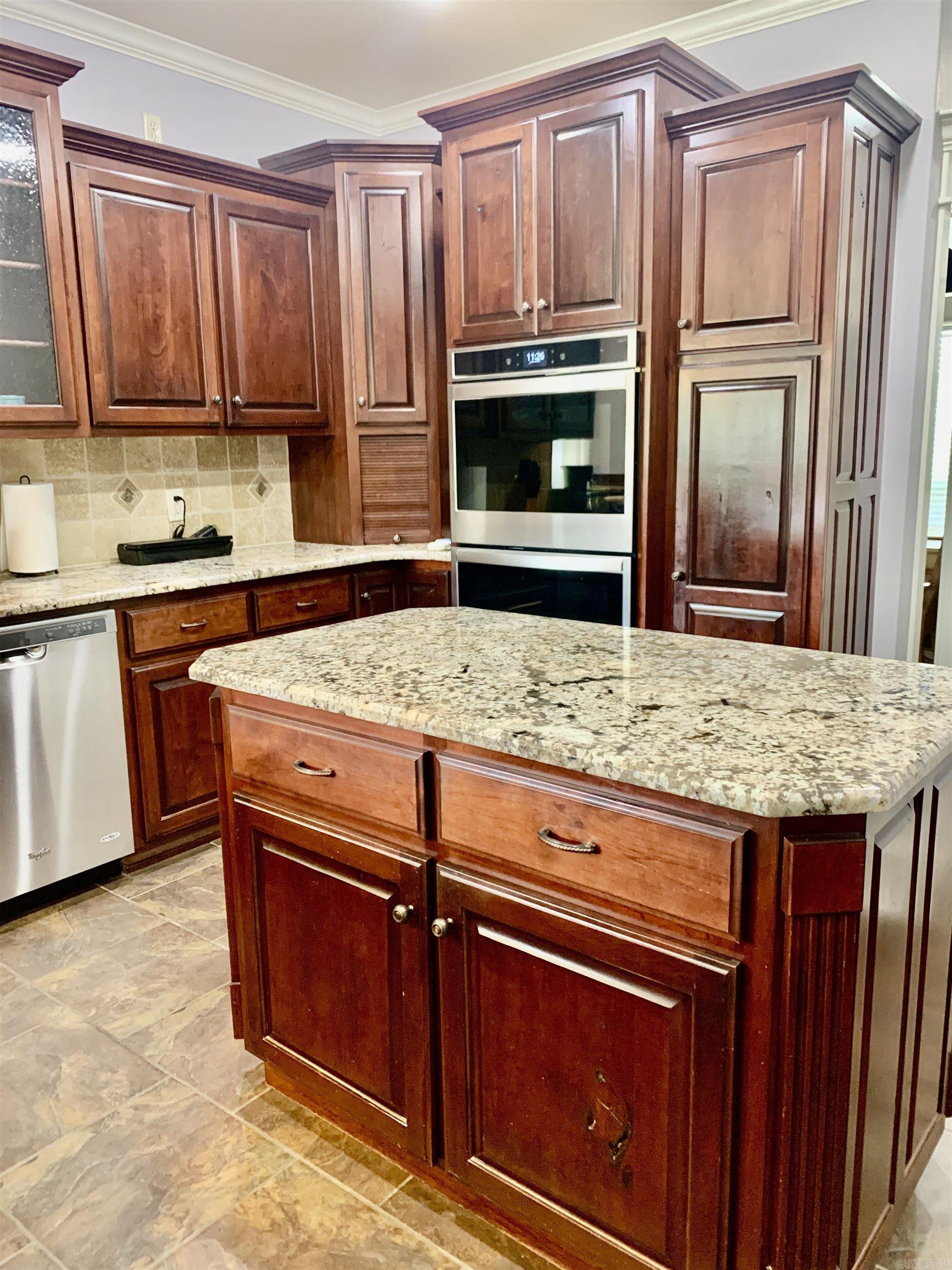 10 Sethstone  Greenbrier, AR