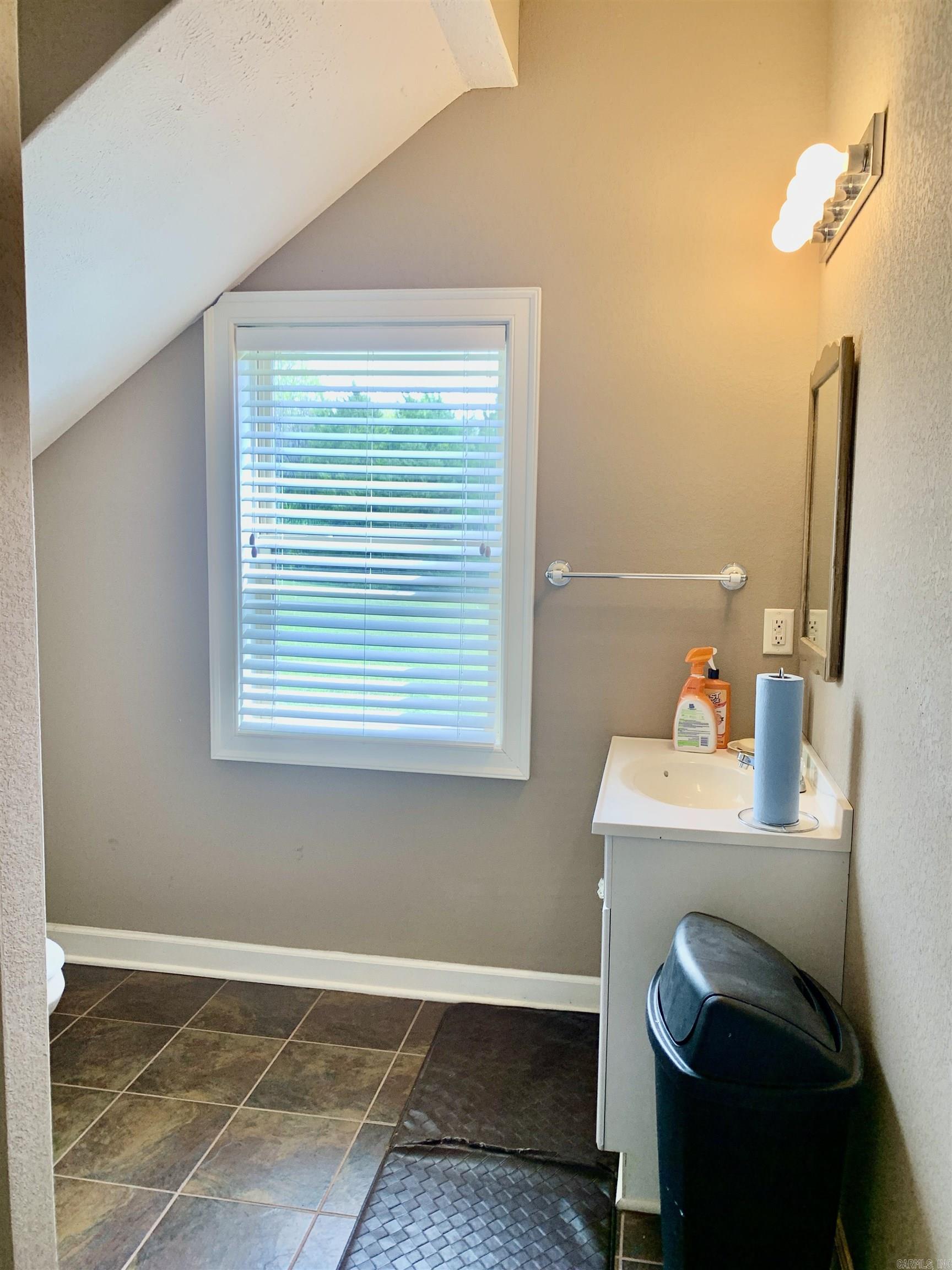 10 Sethstone  Greenbrier, AR