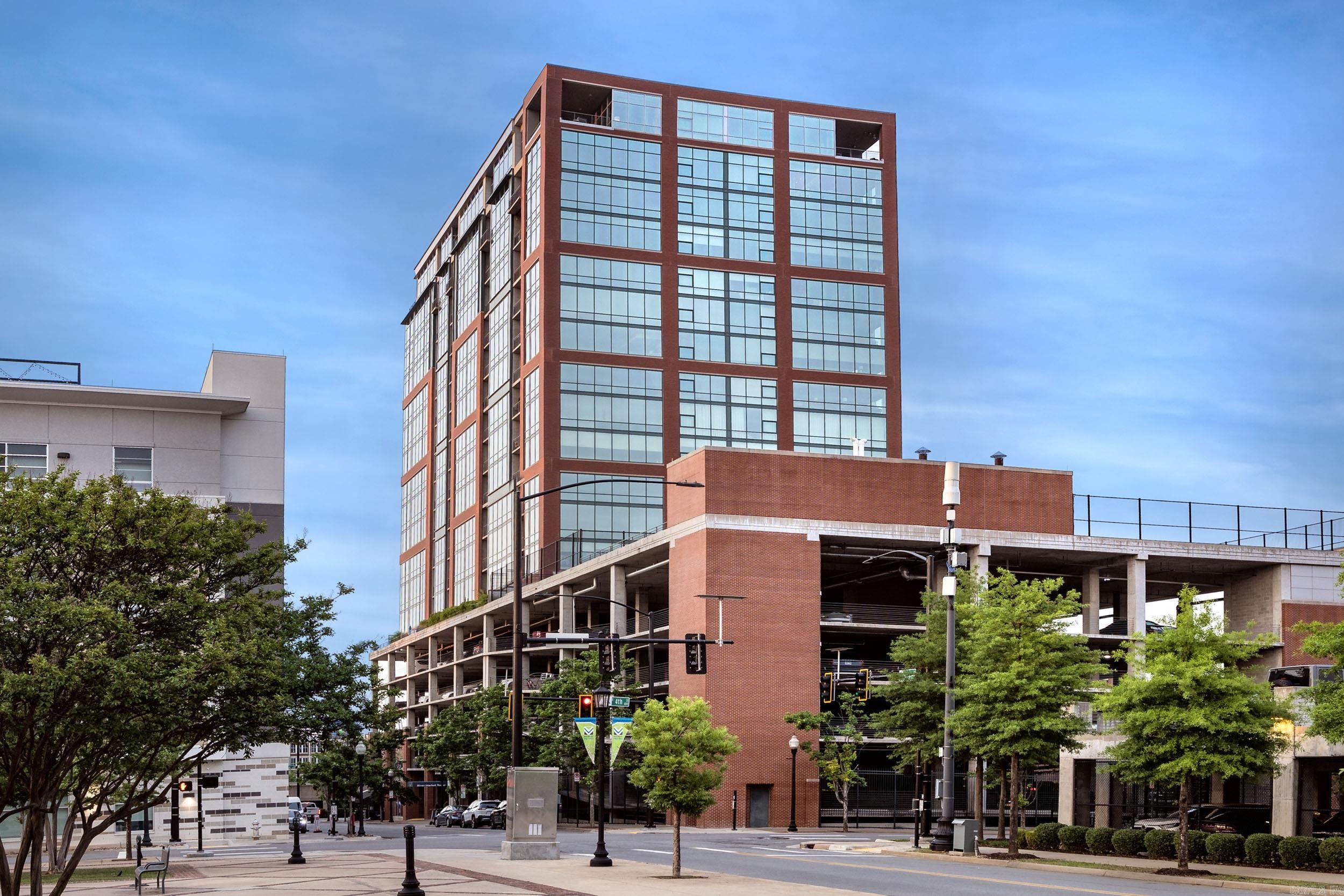 315 Rock #1607  Little Rock, AR