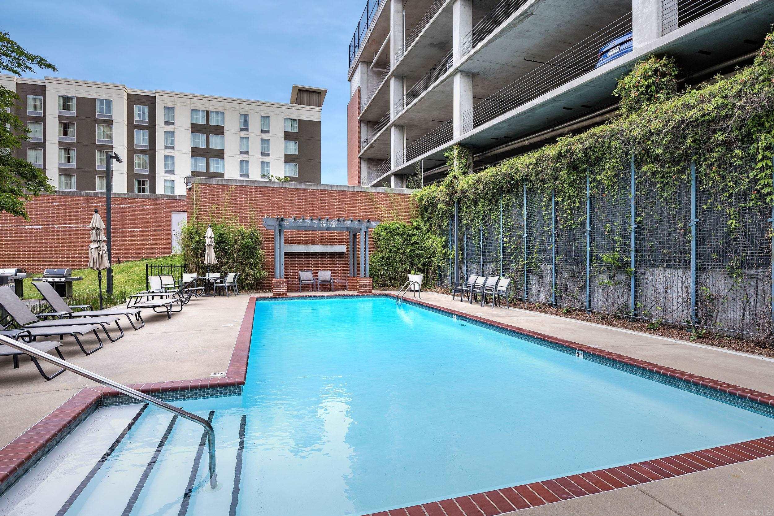 315 Rock #1607  Little Rock, AR