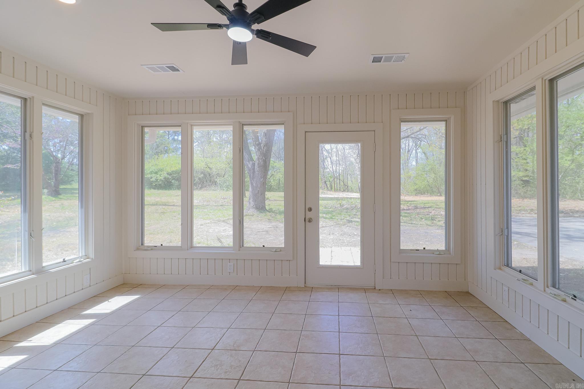 2711 Wood  Jonesboro, AR