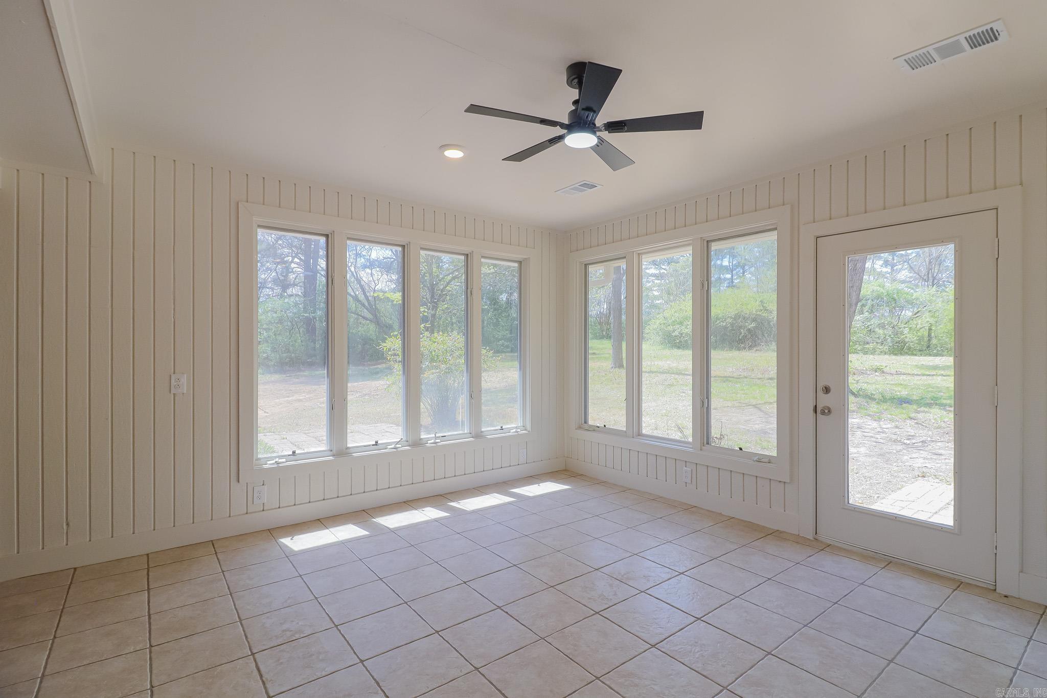 2711 Wood  Jonesboro, AR