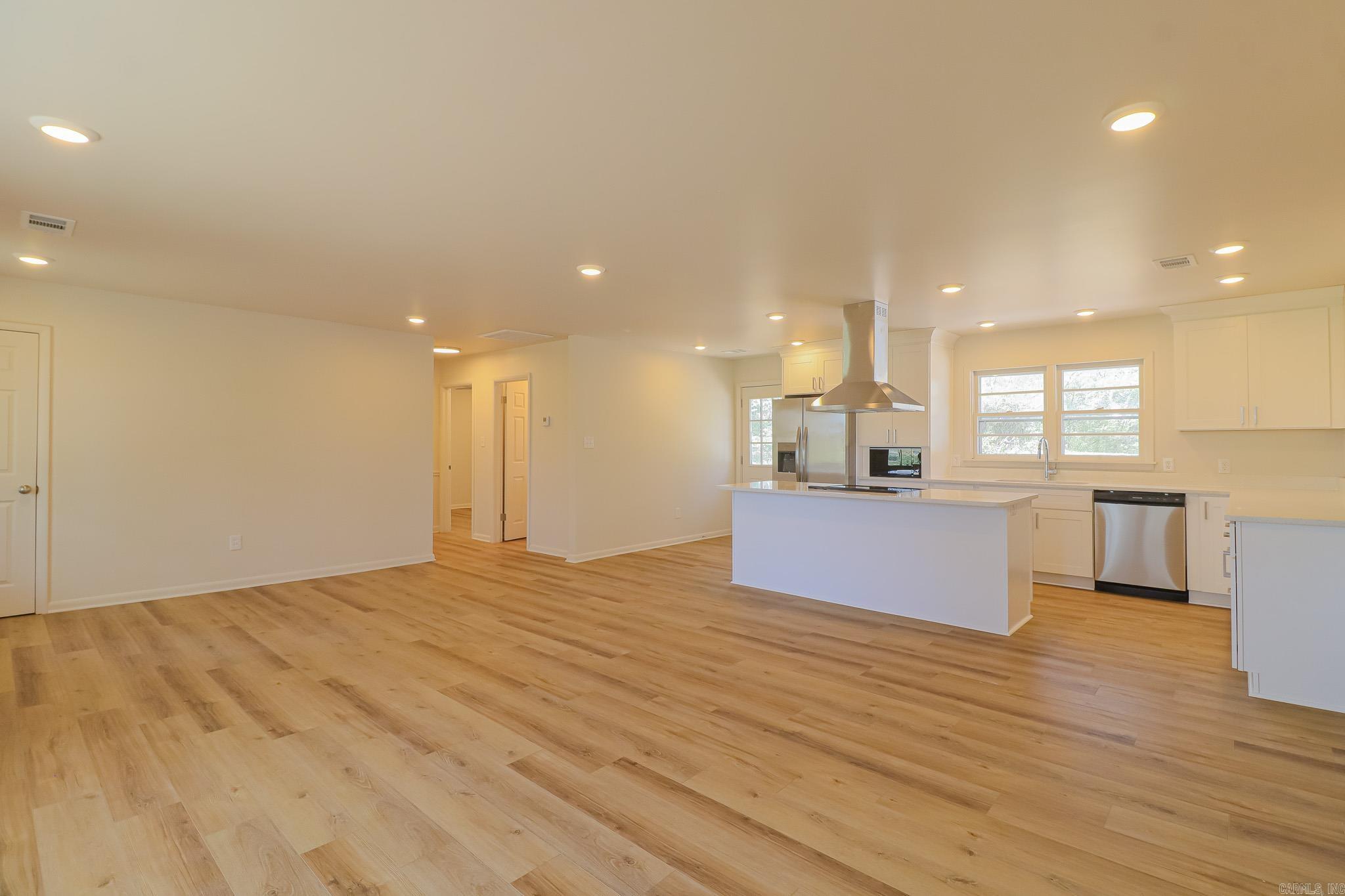 2711 Wood  Jonesboro, AR