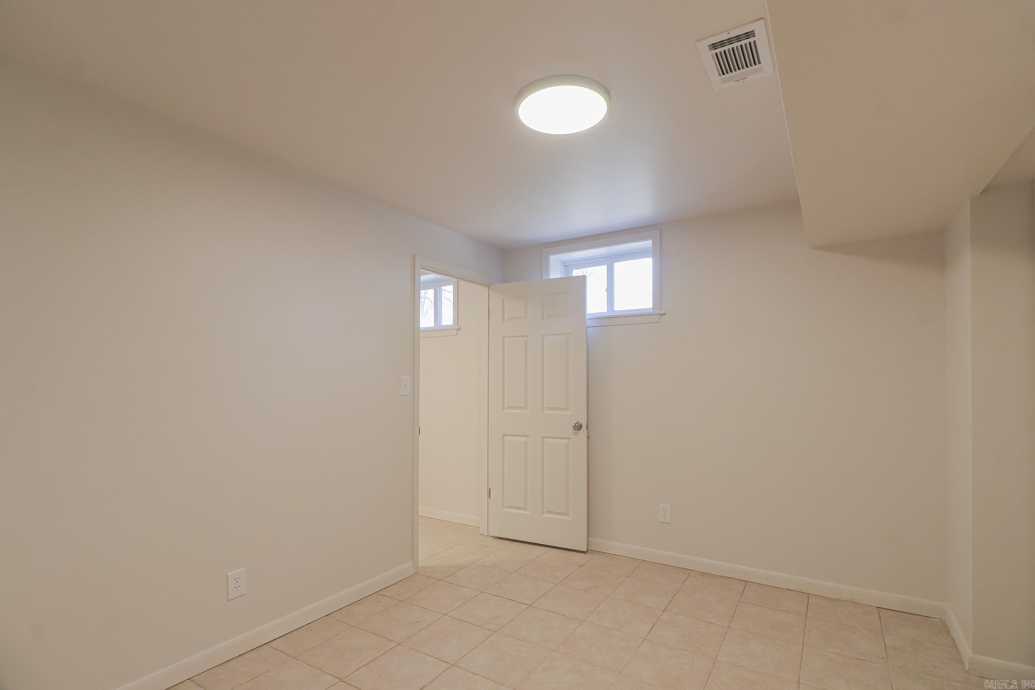 2711 Wood  Jonesboro, AR