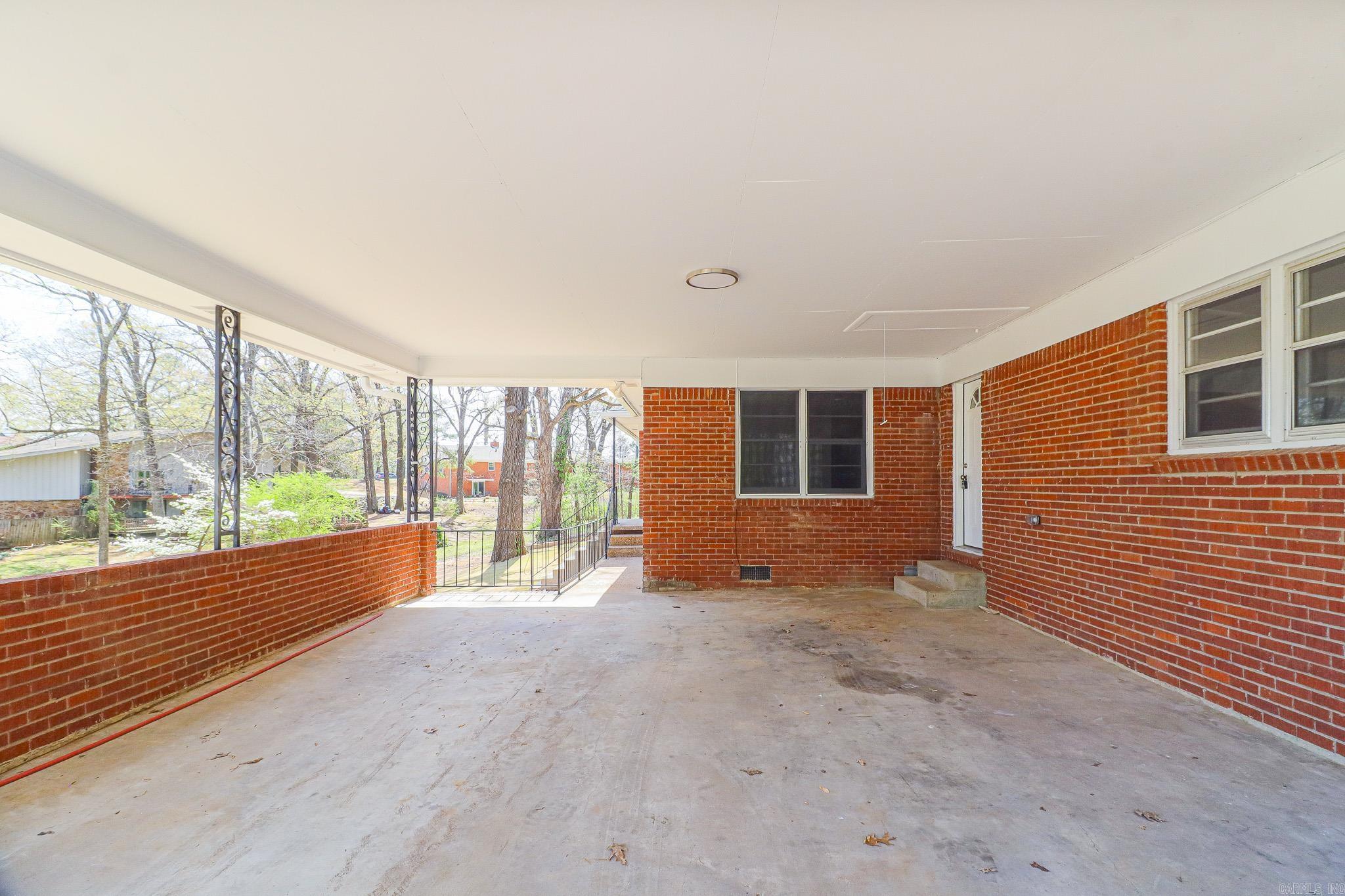 2711 Wood  Jonesboro, AR