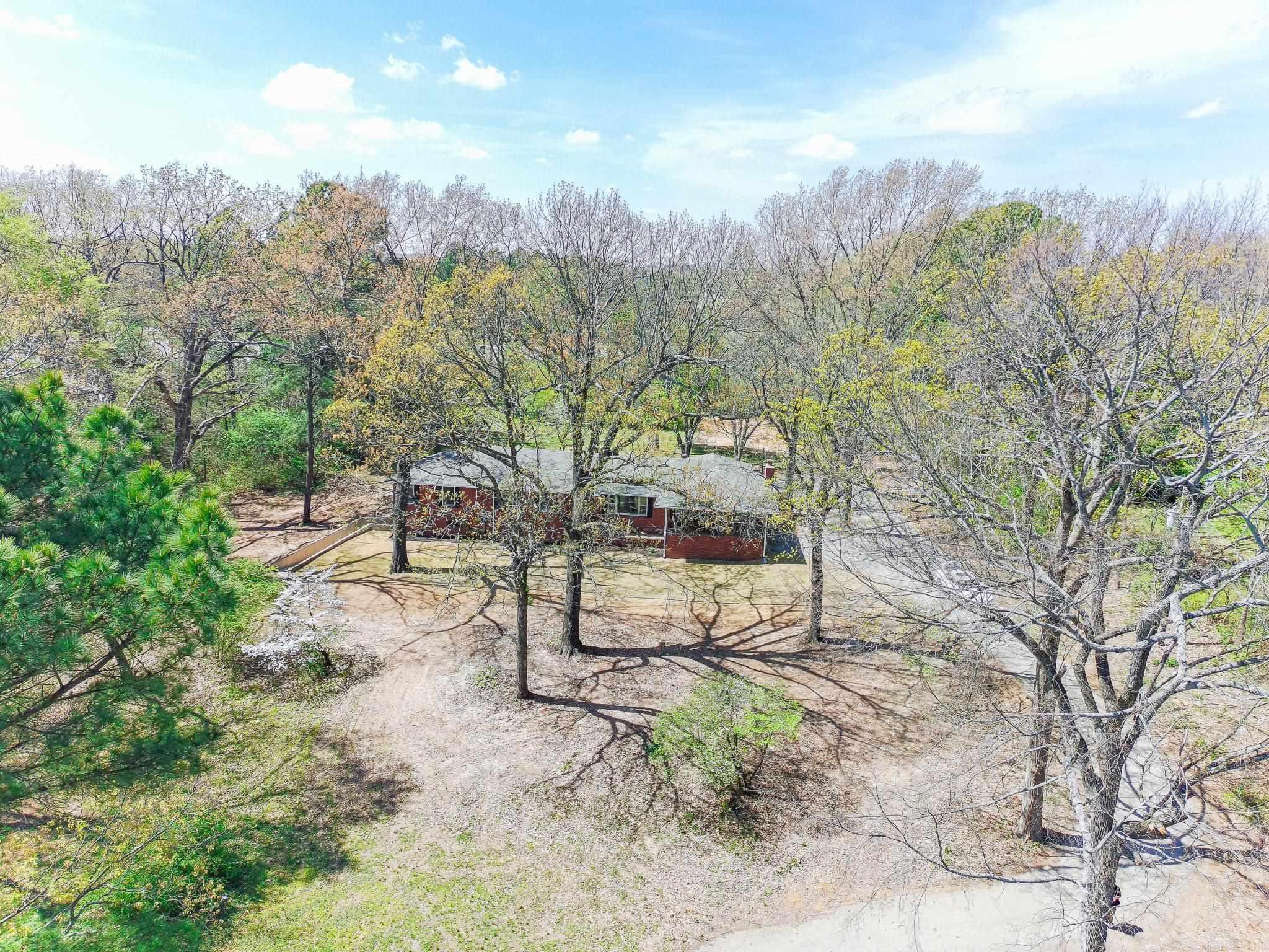 2711 Wood  Jonesboro, AR