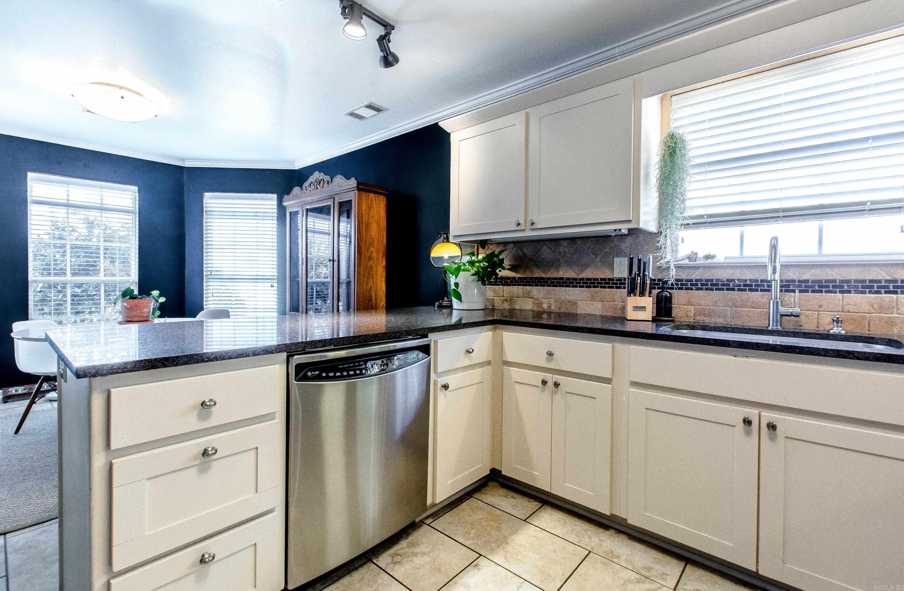 4401 Montgomery  Little Rock, AR