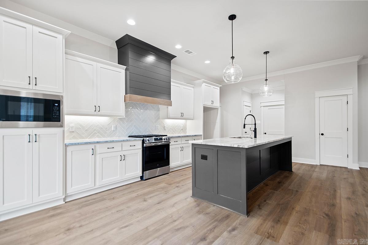 557 Valley Oak  Sherwood, AR