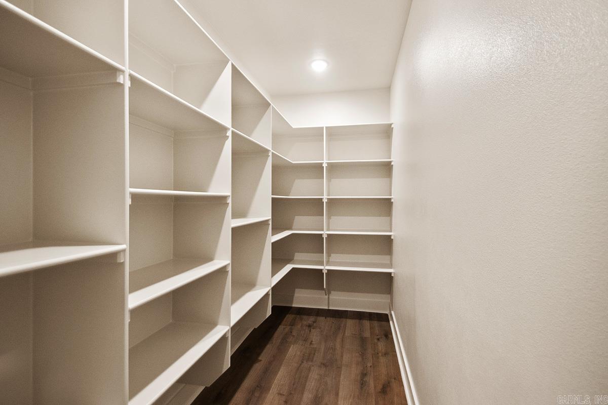 557 Valley Oak  Sherwood, AR