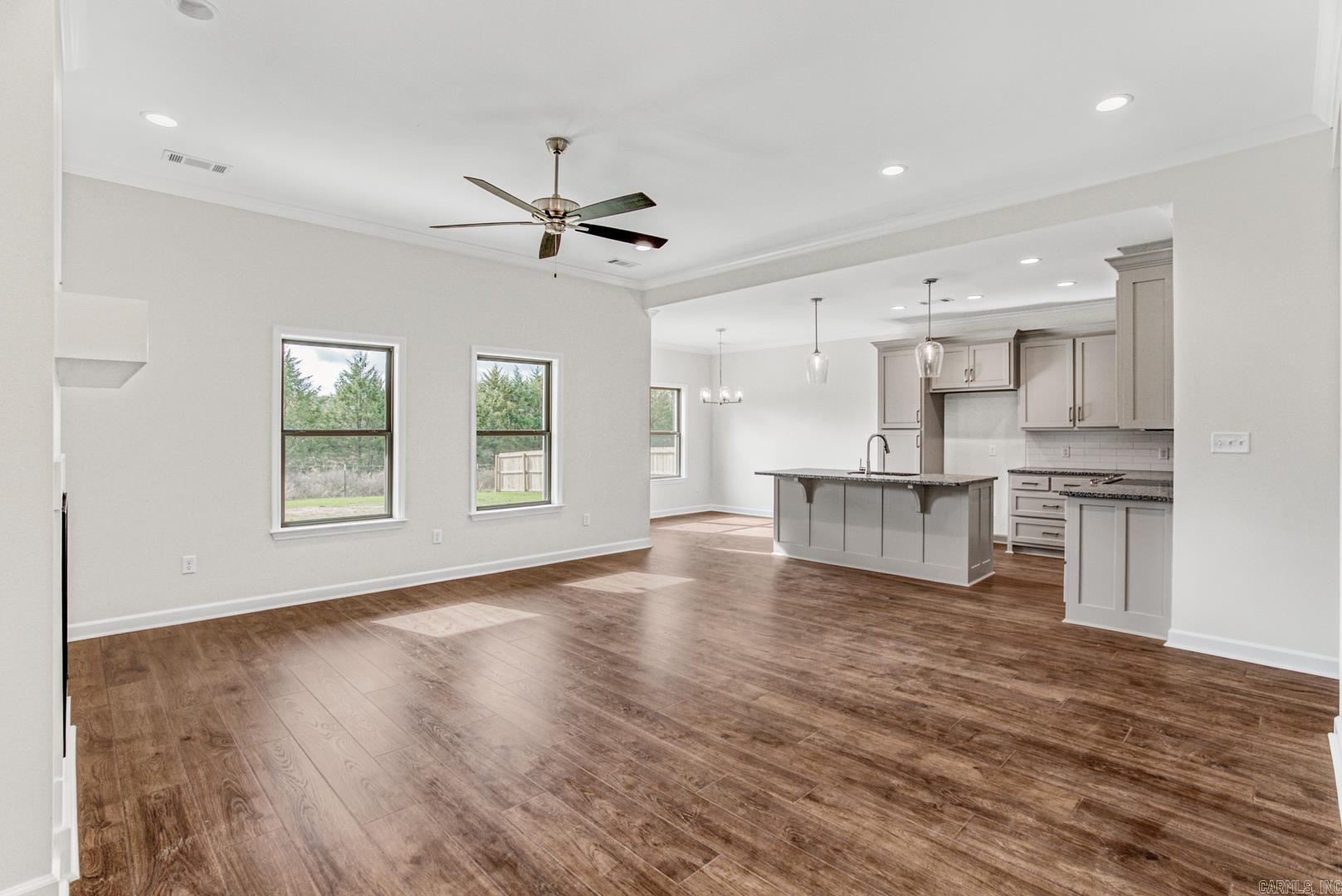 21 Lewis  Greenbrier, AR