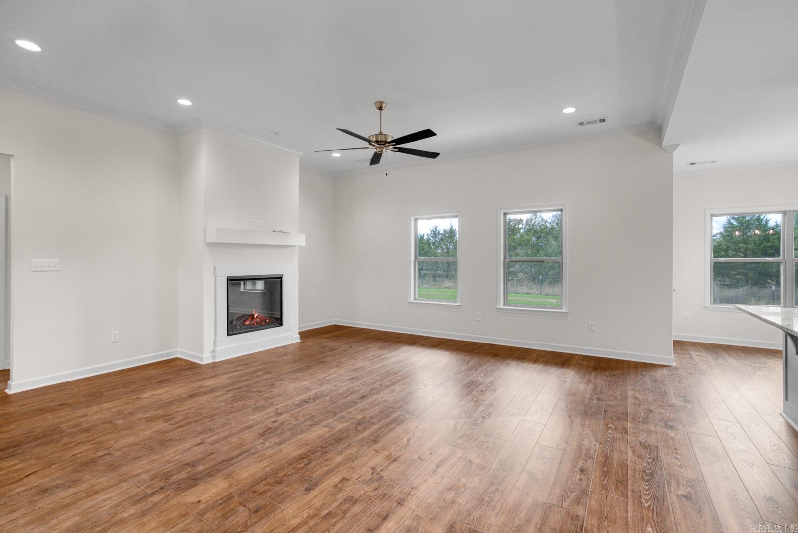 21 Lewis  Greenbrier, AR