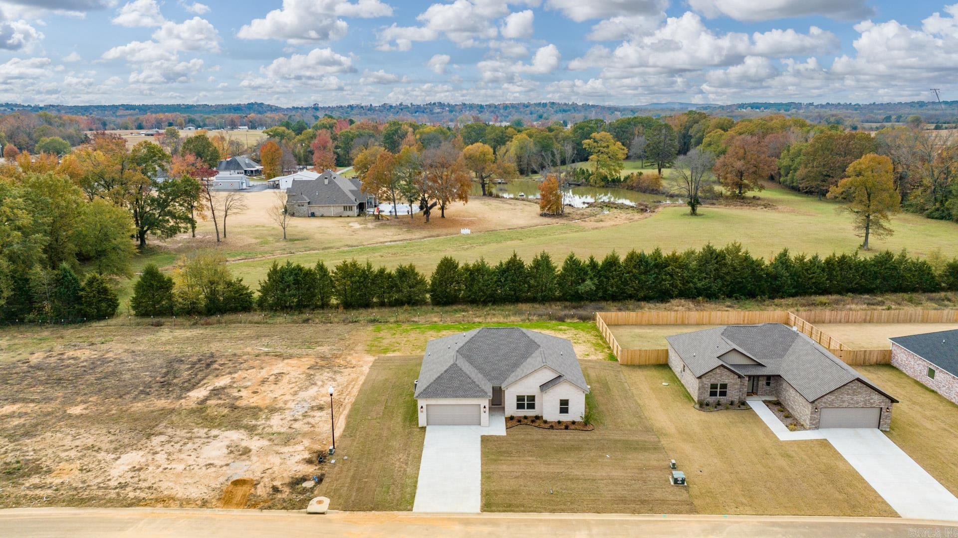 21 Lewis  Greenbrier, AR