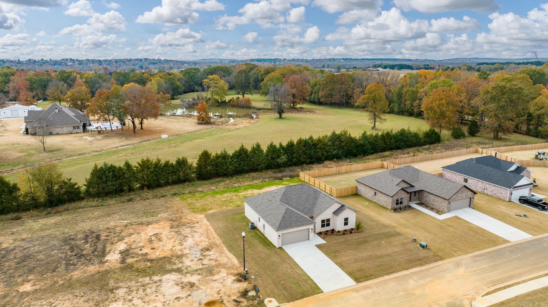 21 Lewis  Greenbrier, AR