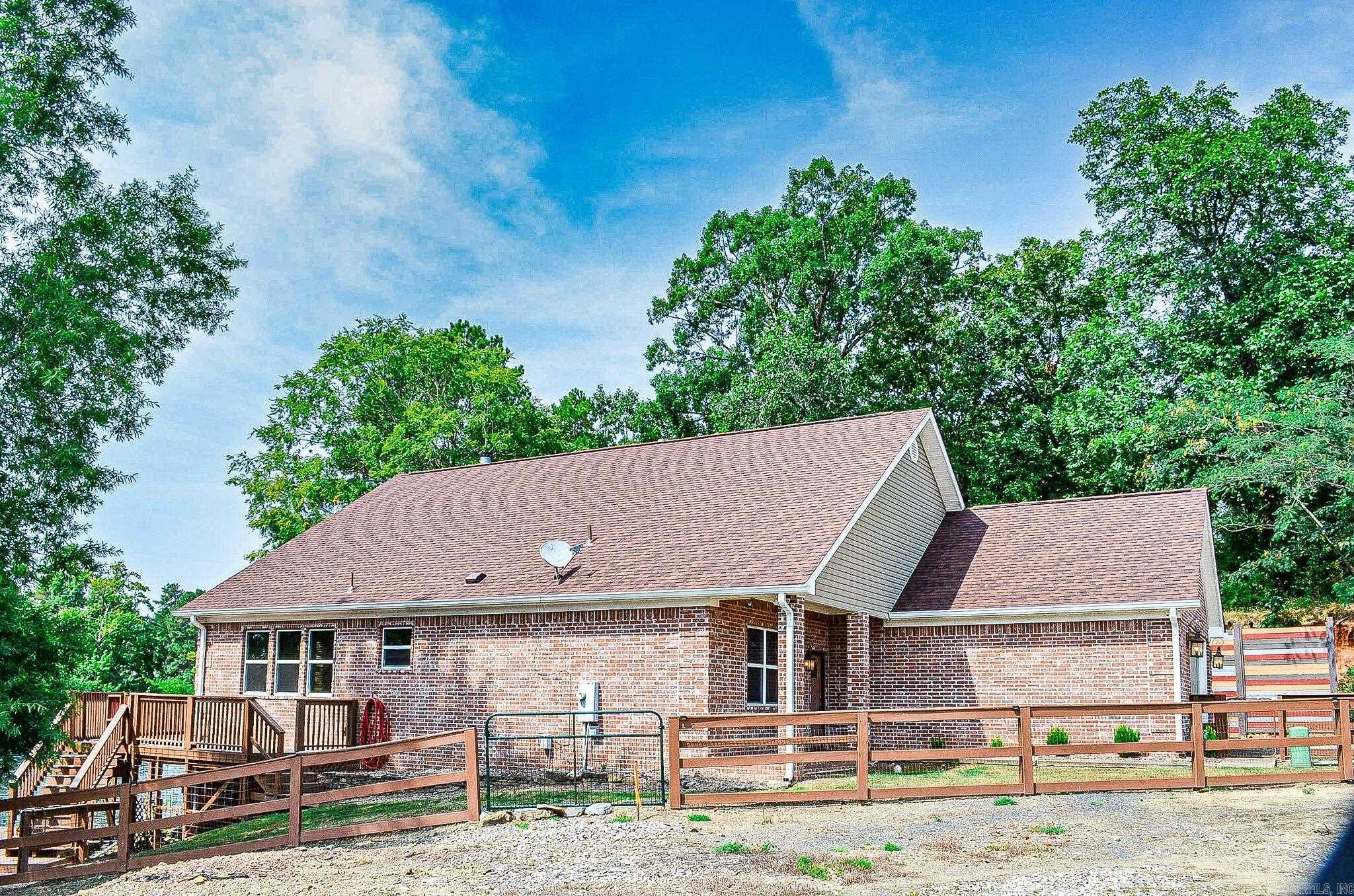 127 Brooke Moor  Hot Springs, AR