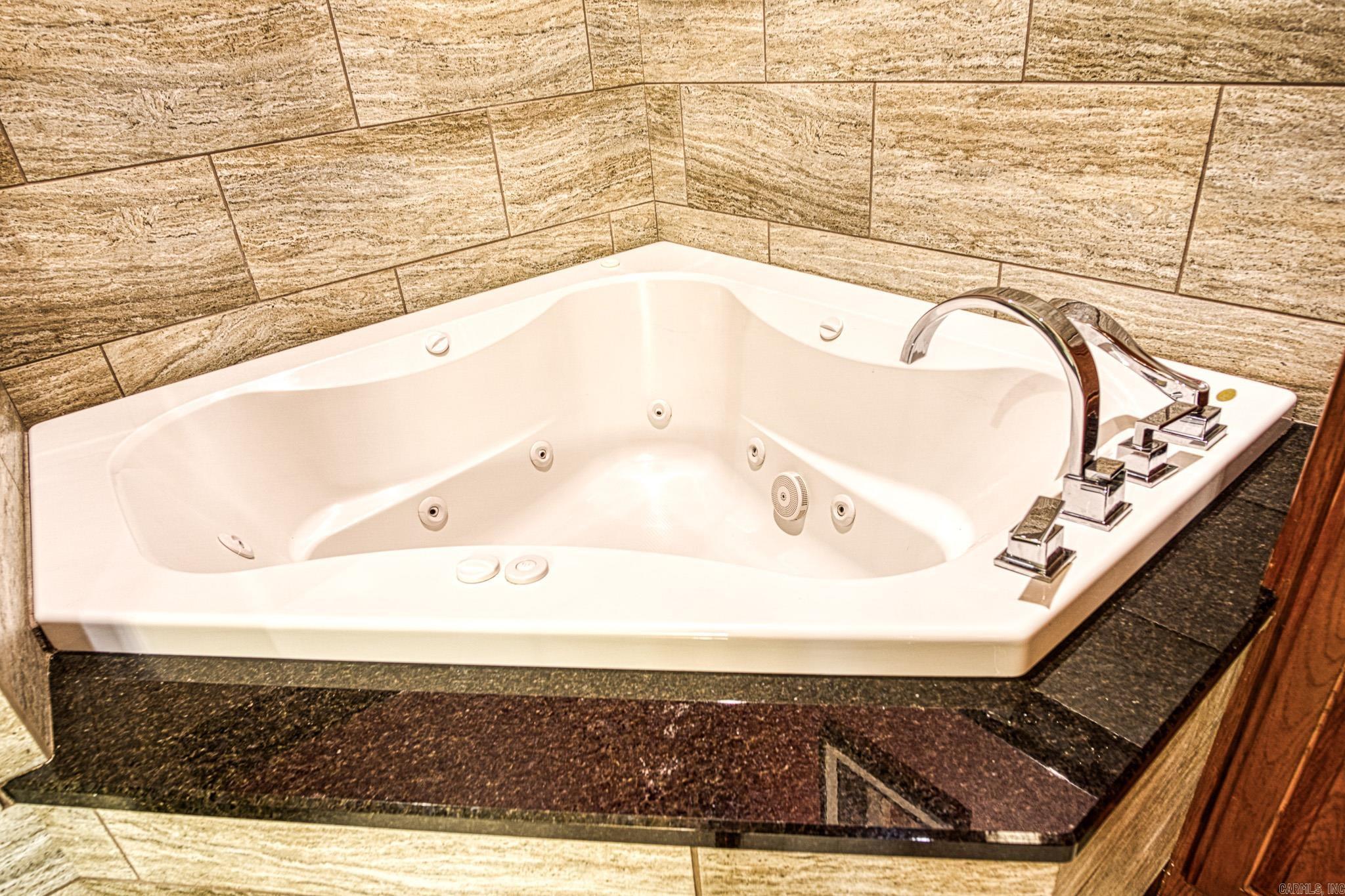 127 Brooke Moor  Hot Springs, AR