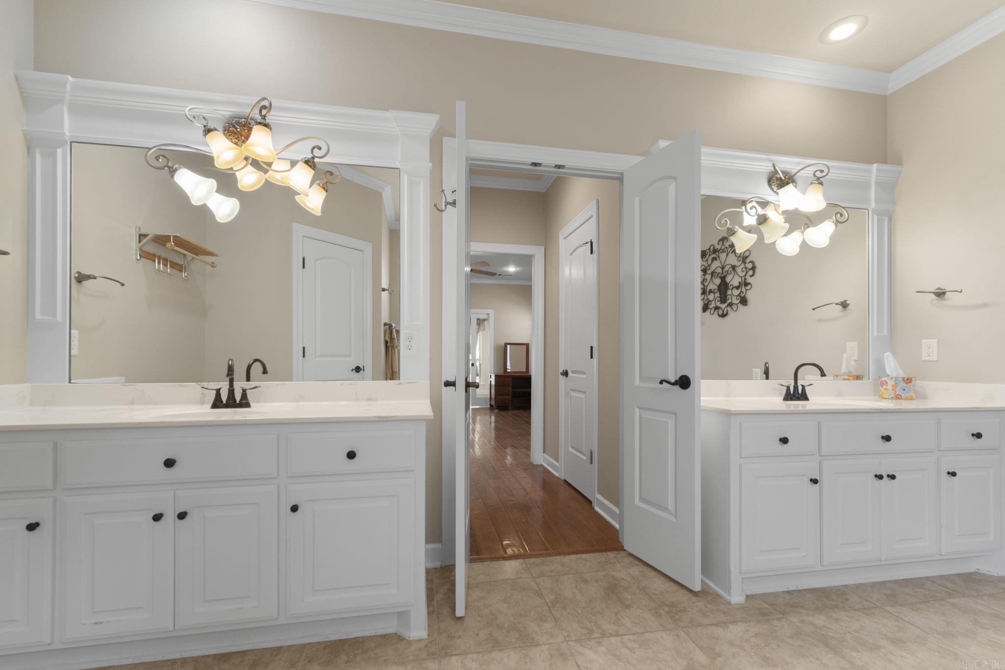 57 Ouachita  Maumelle, AR