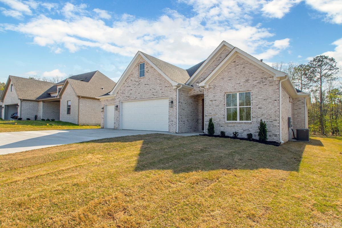 621 Valley Oak Drive  Sherwood, AR