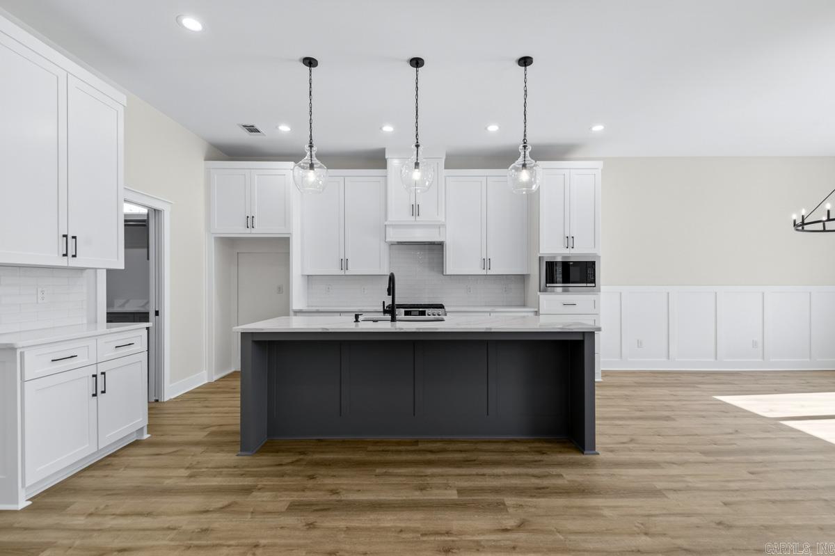 621 Valley Oak Drive  Sherwood, AR