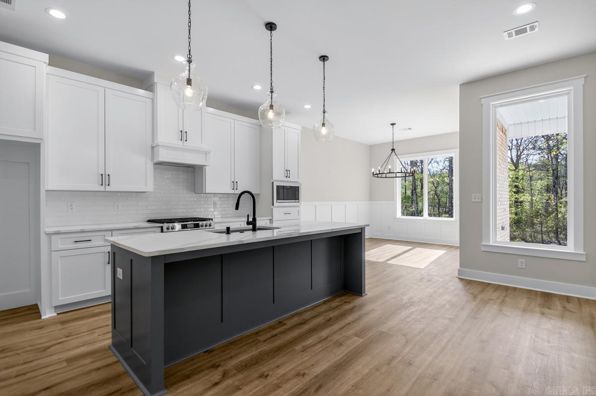 621 Valley Oak Drive  Sherwood, AR