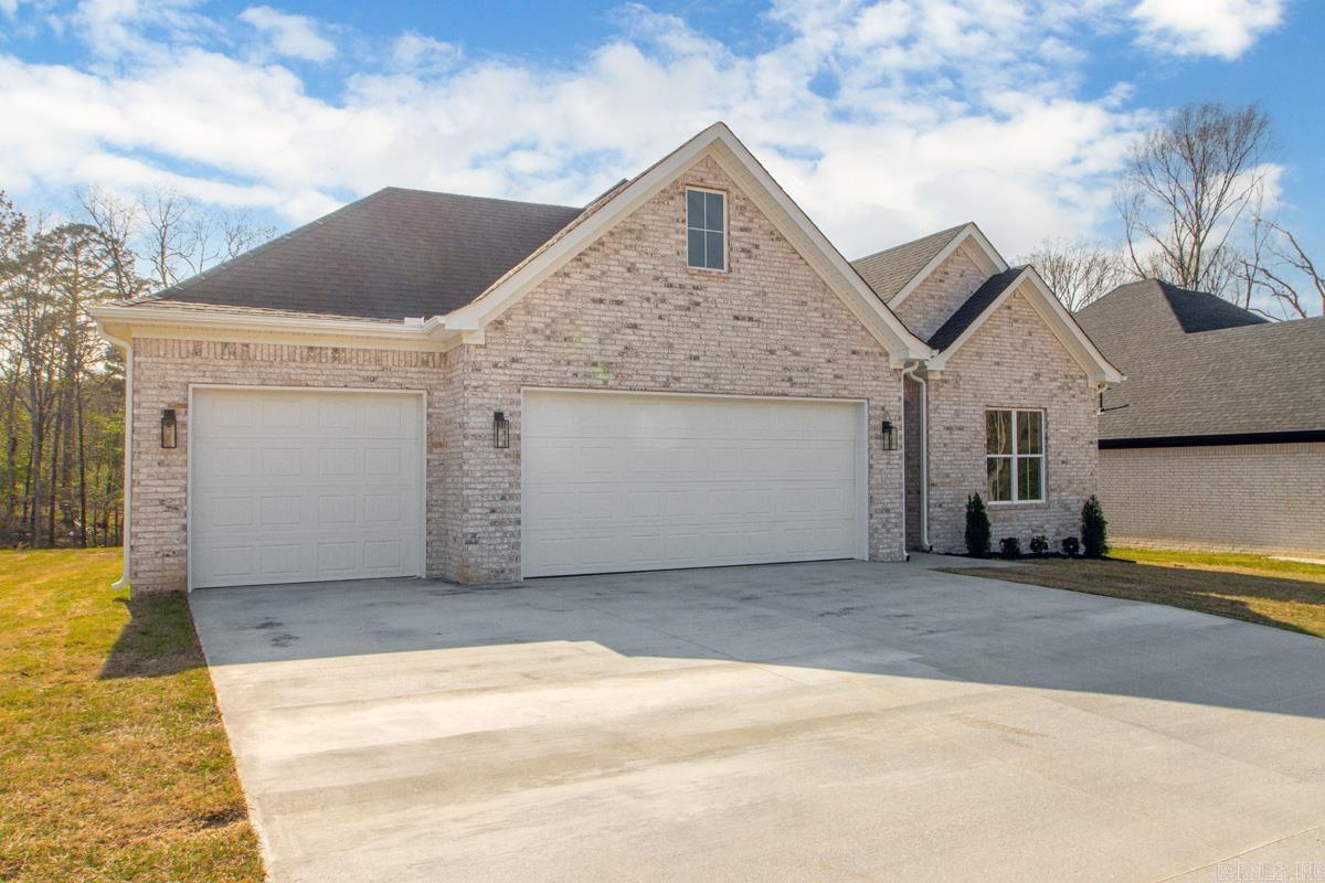 621 Valley Oak Drive  Sherwood, AR