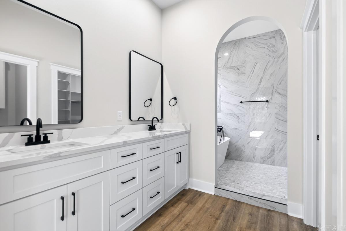 621 Valley Oak Drive  Sherwood, AR