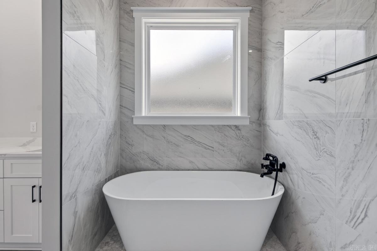 621 Valley Oak Drive  Sherwood, AR