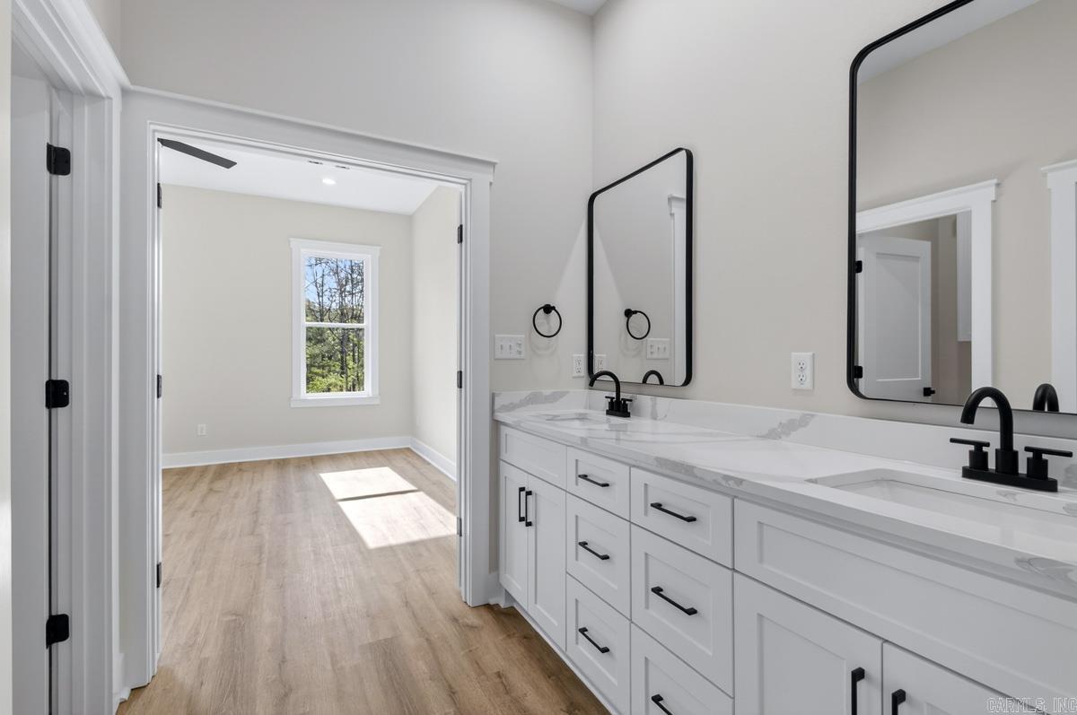 621 Valley Oak Drive  Sherwood, AR